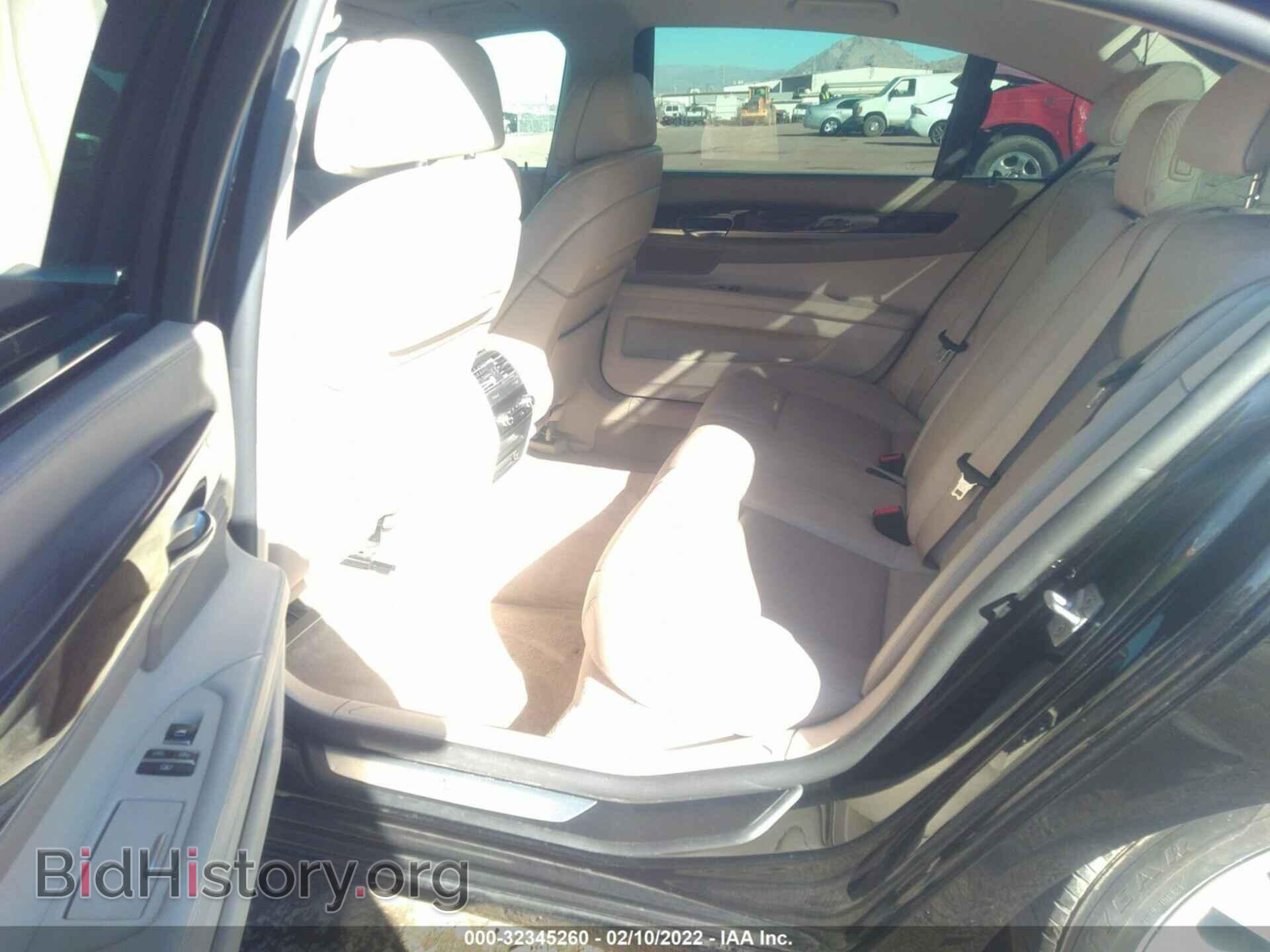 2012 BMW 7 SERIES - VIN: WBAKB8C59CC963584 - Фото 8
