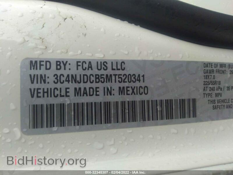 2021 Jeep COMPASS (VIN 3C4NJDCB5MT520341) — photo 9 of 11