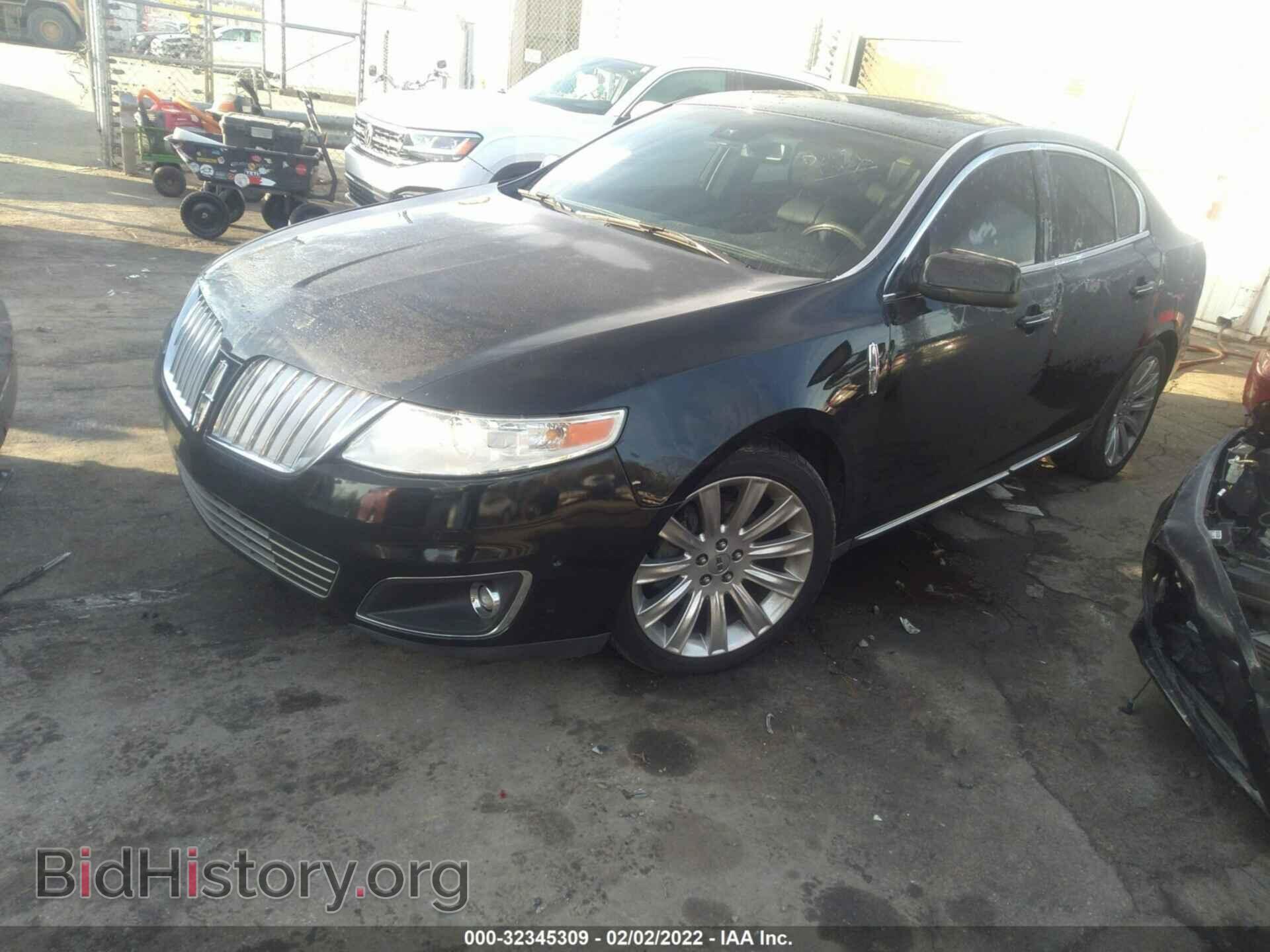 2011 LINCOLN MKS - VIN: 1LNHL9FT7BG612282 - Фото 2