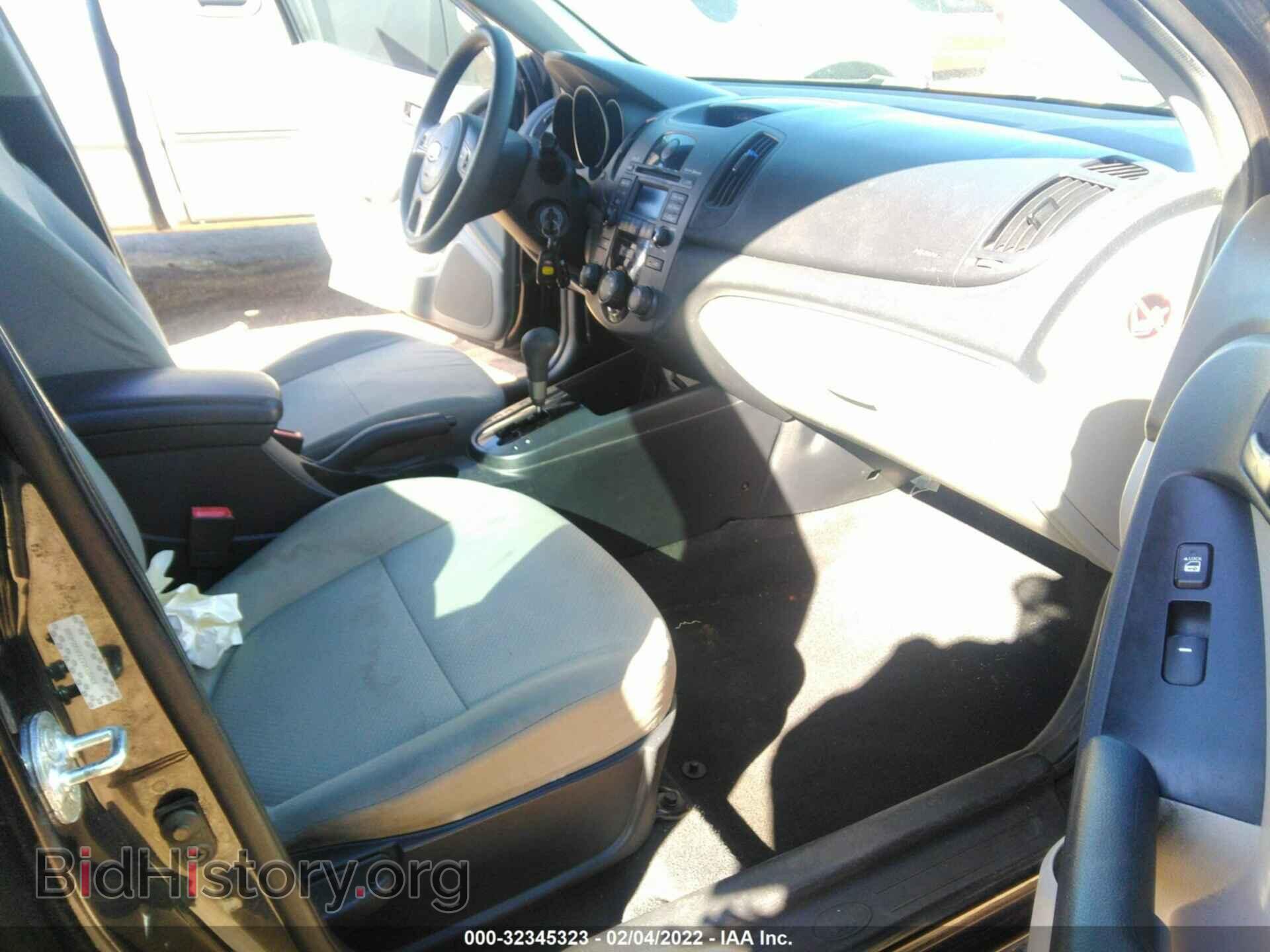 2010 KIA FORTE - VIN: KNAFU4A2XA5054588 - Фото 5