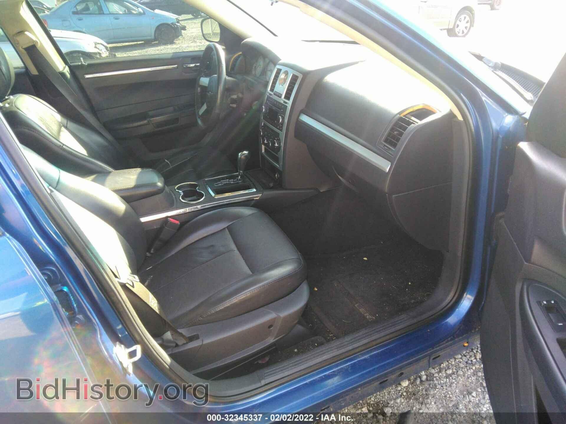 2010 CHRYSLER 300 - VIN: 2C3CA5CV6AH241836 - Фото 5