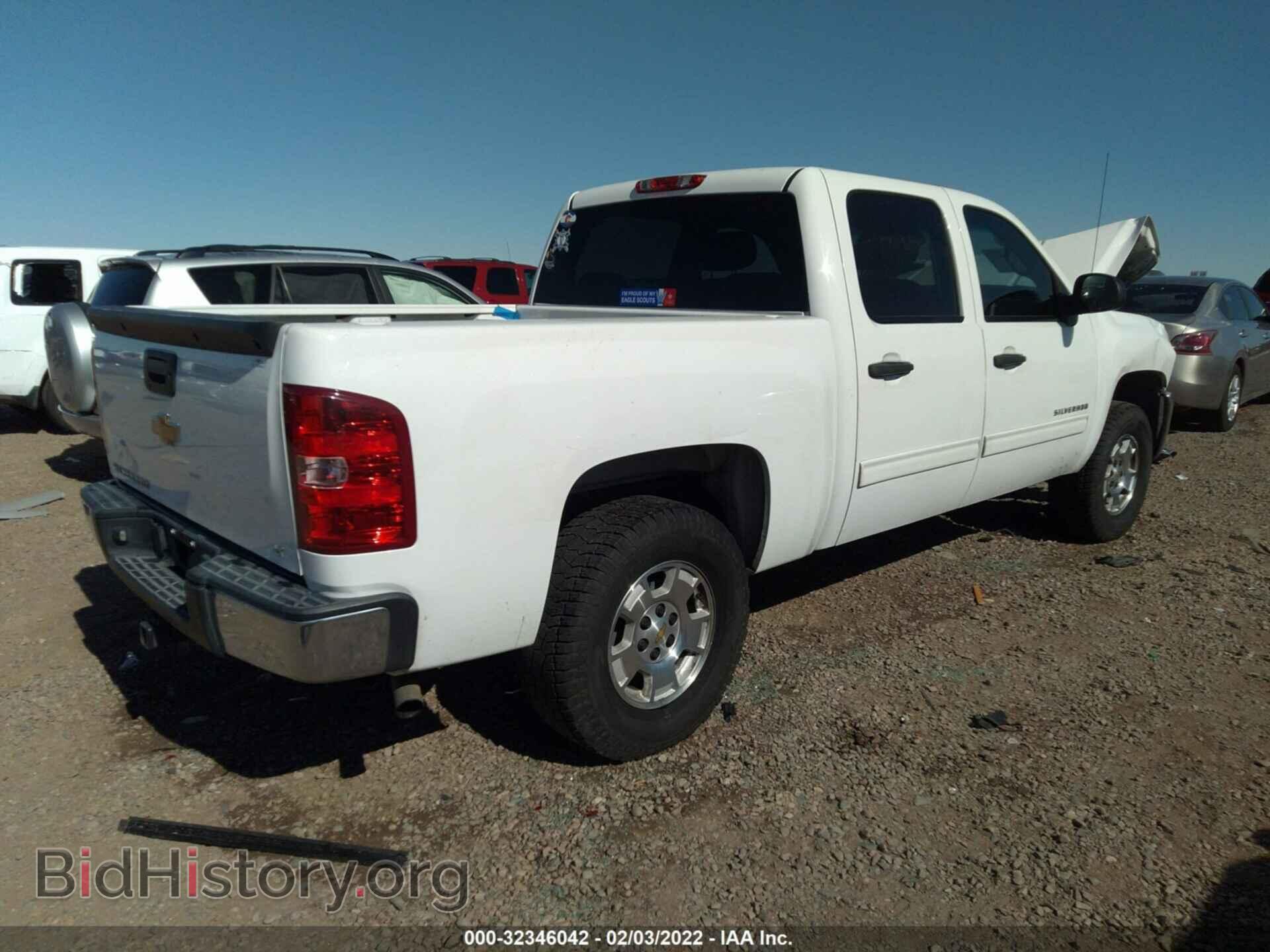 2013 CHEVROLET SILVERADO 1500 - VIN: 3GCPCSE04DG199002 - Фото 4