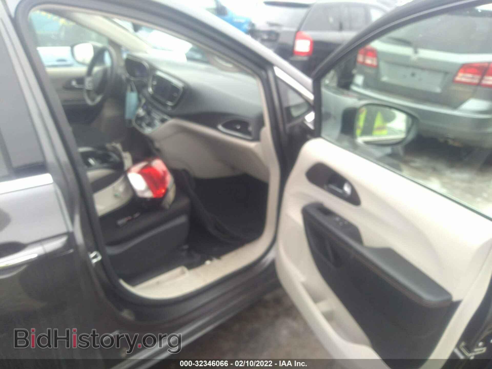 2018 CHRYSLER PACIFICA - VIN: 2C4RC1FG0JR293723 - Photo 5