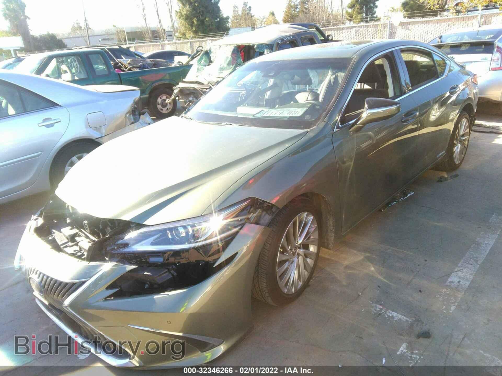 2019 LEXUS ES - VIN: JTHB21B19K2022714 - Фото 2