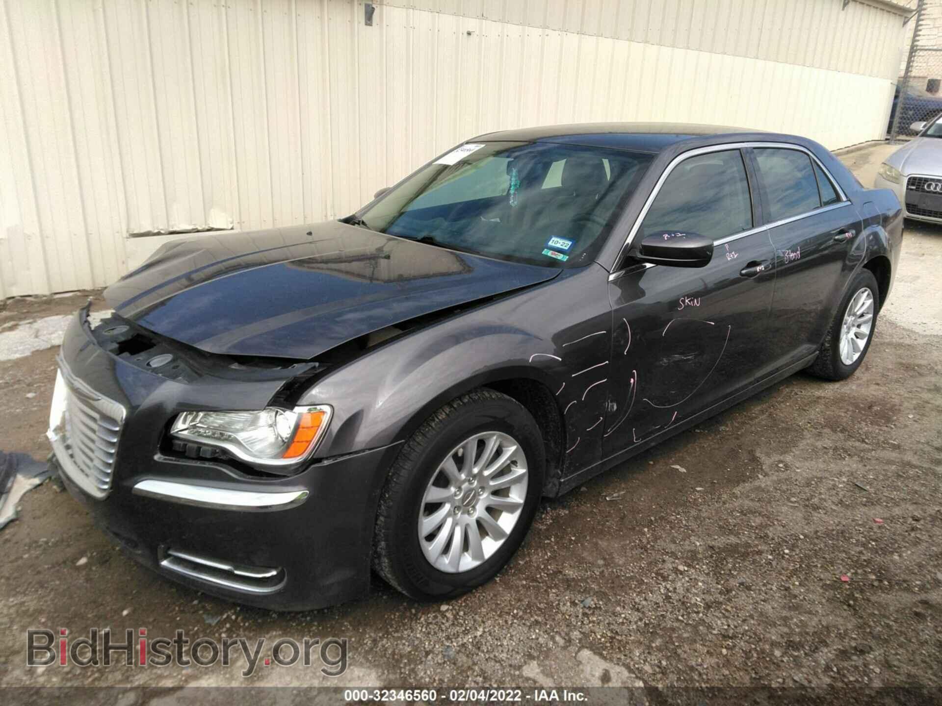 2013 CHRYSLER 300 - VIN: 2C3CCAAG5DH551178 - Фото 2