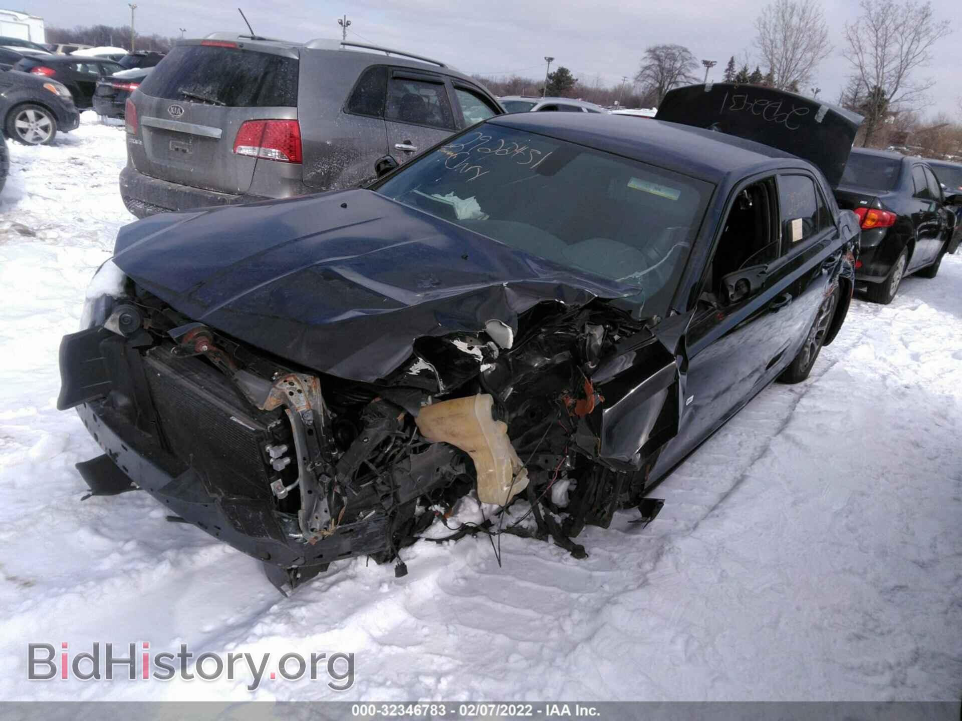 2016 CHRYSLER 300 - VIN: 2C3CCAGG4GH182728 - Фото 2