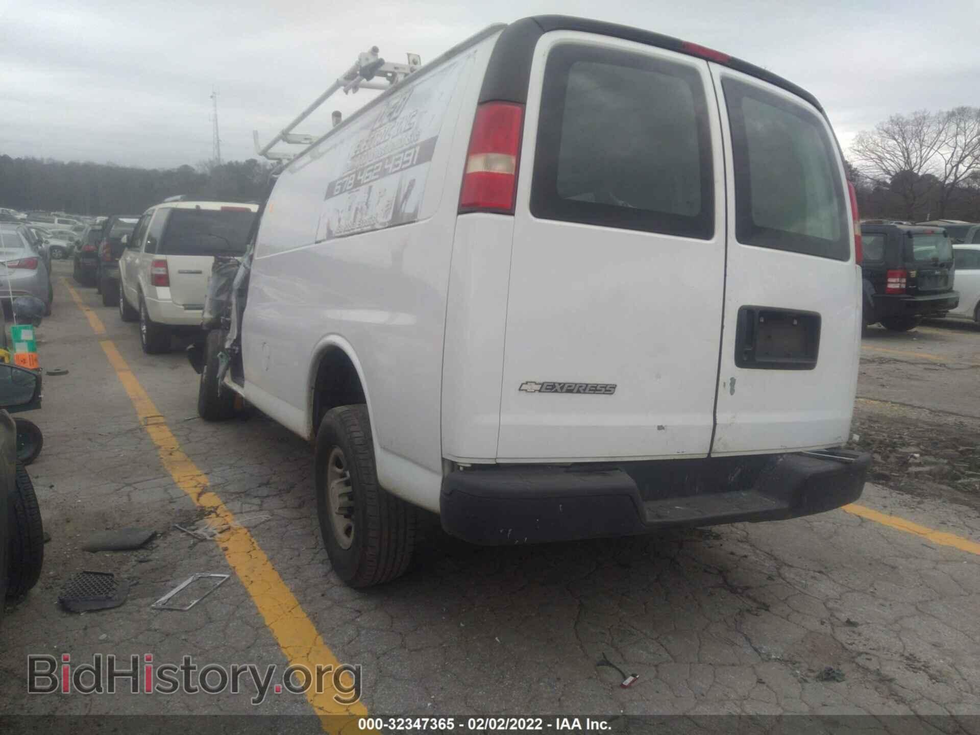 2007 CHEVROLET EXPRESS CARGO VAN - VIN: 1GCGG25V671143663 - Фото 3