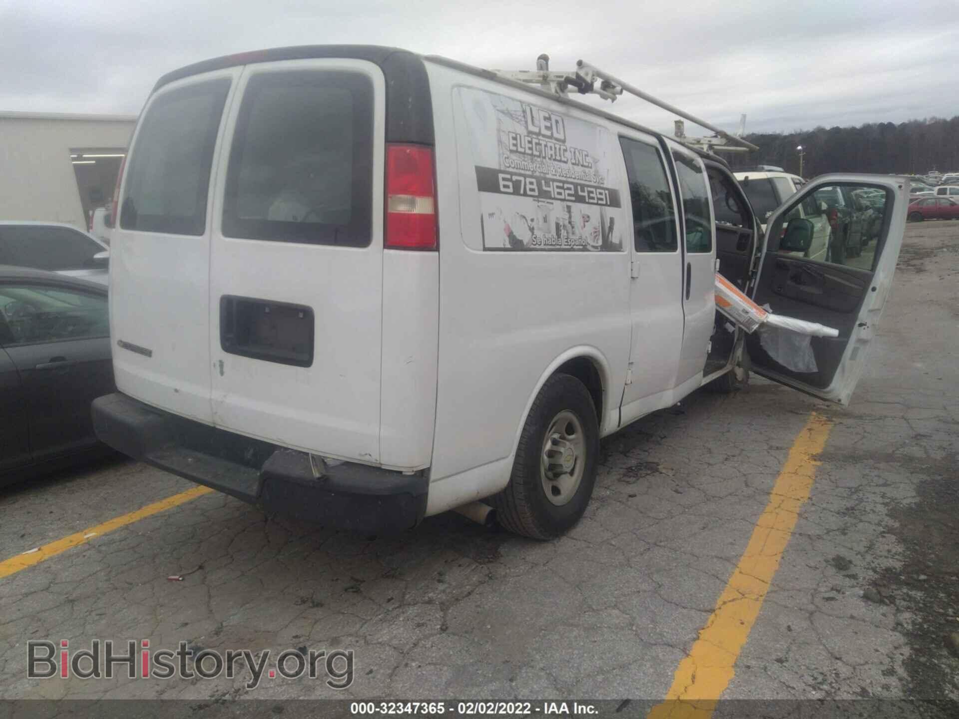 2007 CHEVROLET EXPRESS CARGO VAN - VIN: 1GCGG25V671143663 - Фото 4