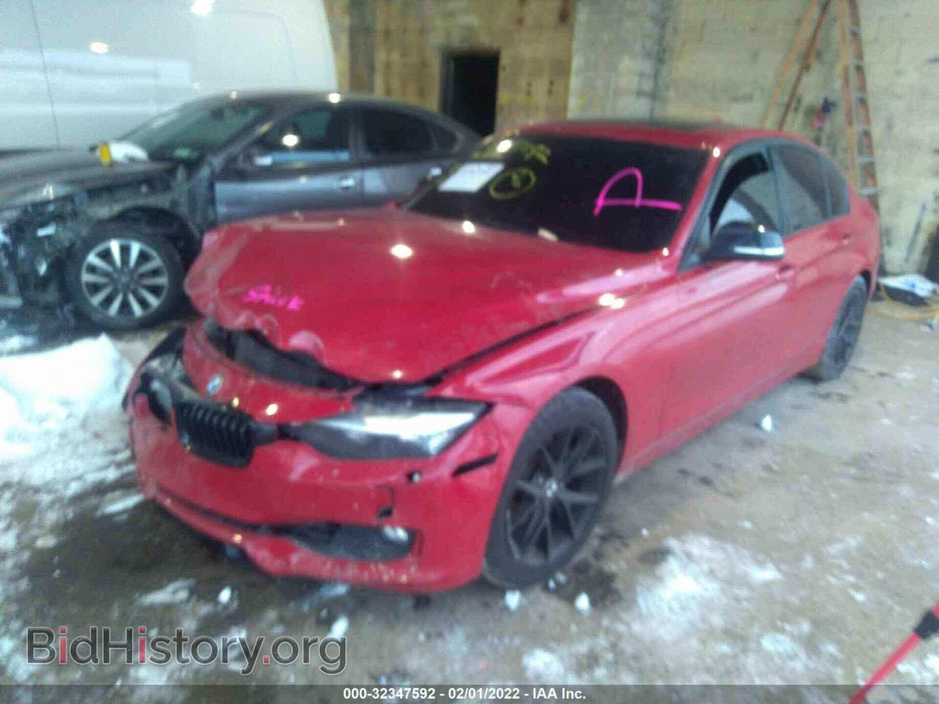 2013 BMW 3 SERIES - VIN: WBA3A5C57DF357772 - Фото 2