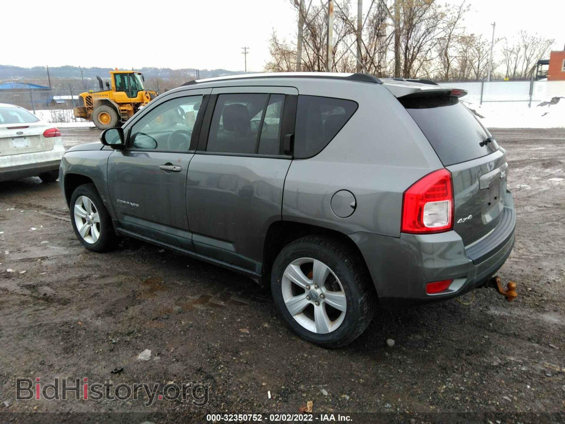 2011 JEEP COMPASS - VIN: 1J4NF1FB2BD244094 - Photo 3