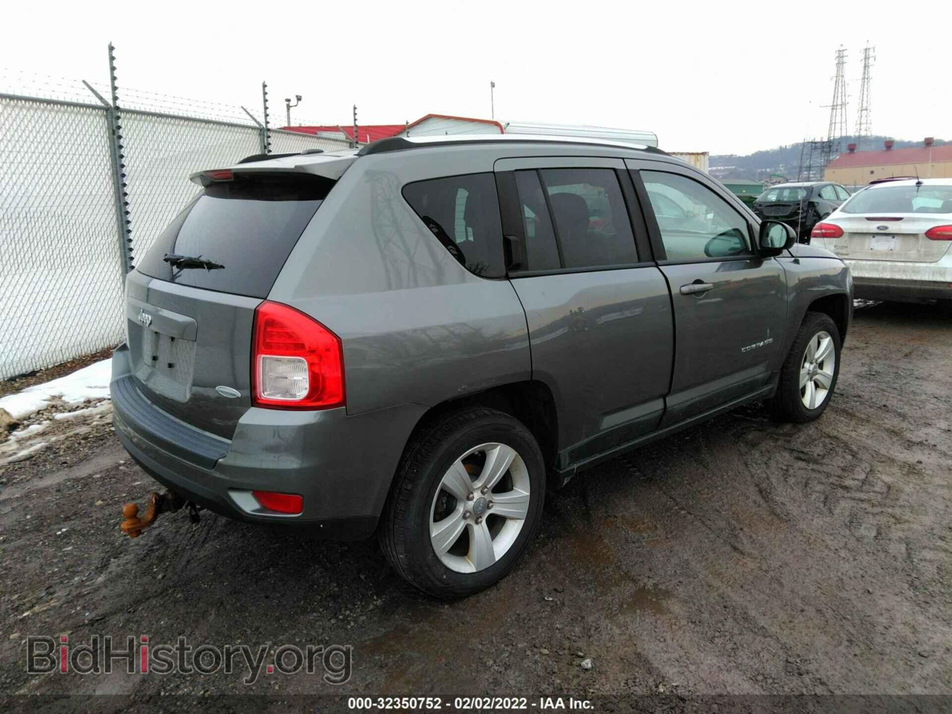 2011 JEEP COMPASS - VIN: 1J4NF1FB2BD244094 - Photo 4