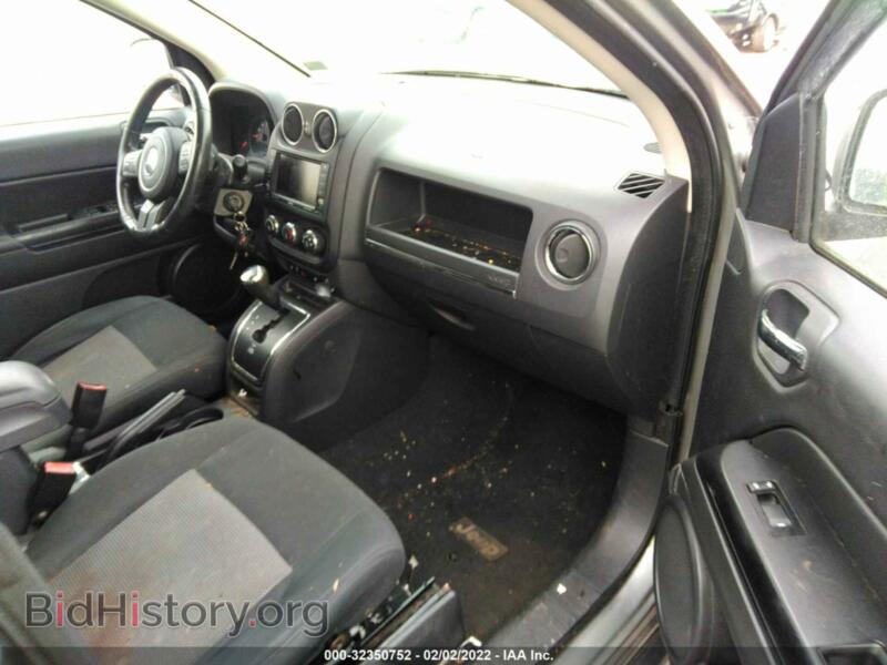 2011 Jeep COMPASS (VIN 1J4NF1FB2BD244094) — фото 5 из 11