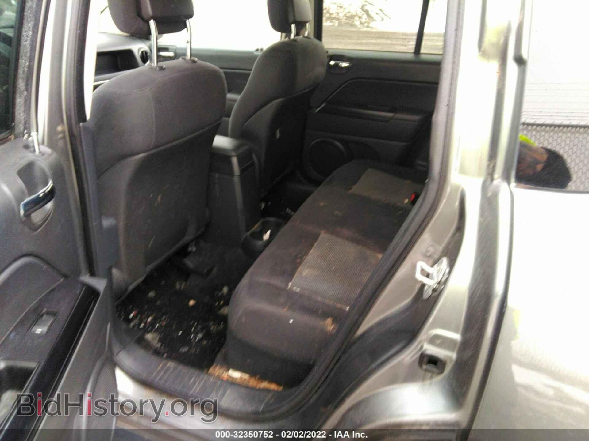 2011 JEEP COMPASS - VIN: 1J4NF1FB2BD244094 - Photo 8