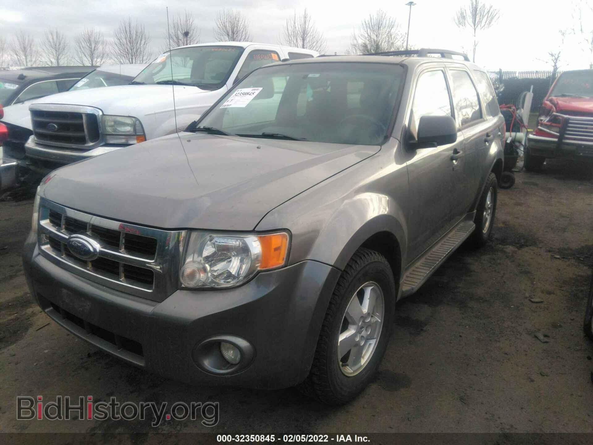 2011 FORD ESCAPE - VIN: 1FMCU9DG6BKA14954 - Фото 2