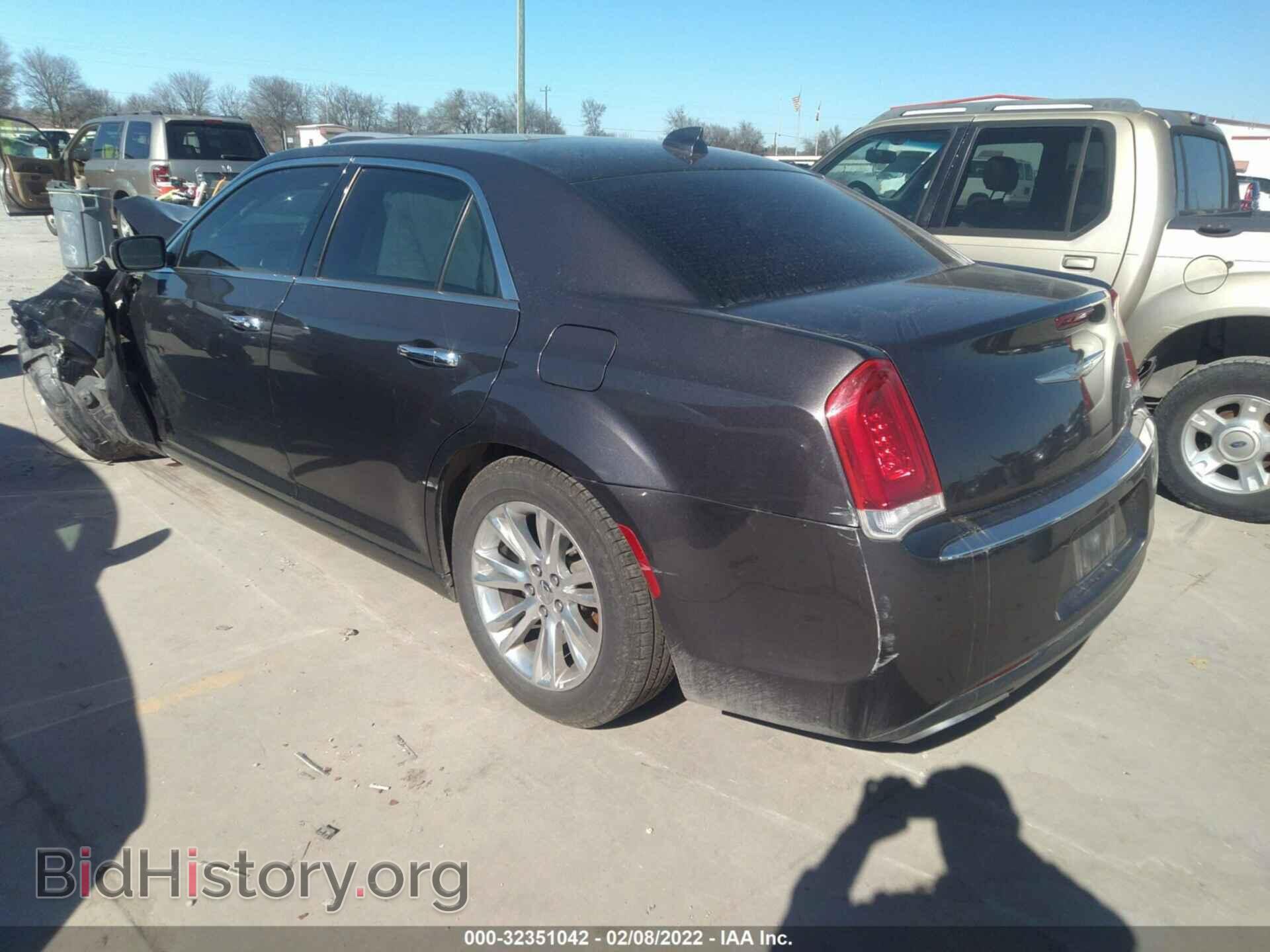 2016 CHRYSLER 300 - VIN: 2C3CCAEG3GH182013 - Фото 3