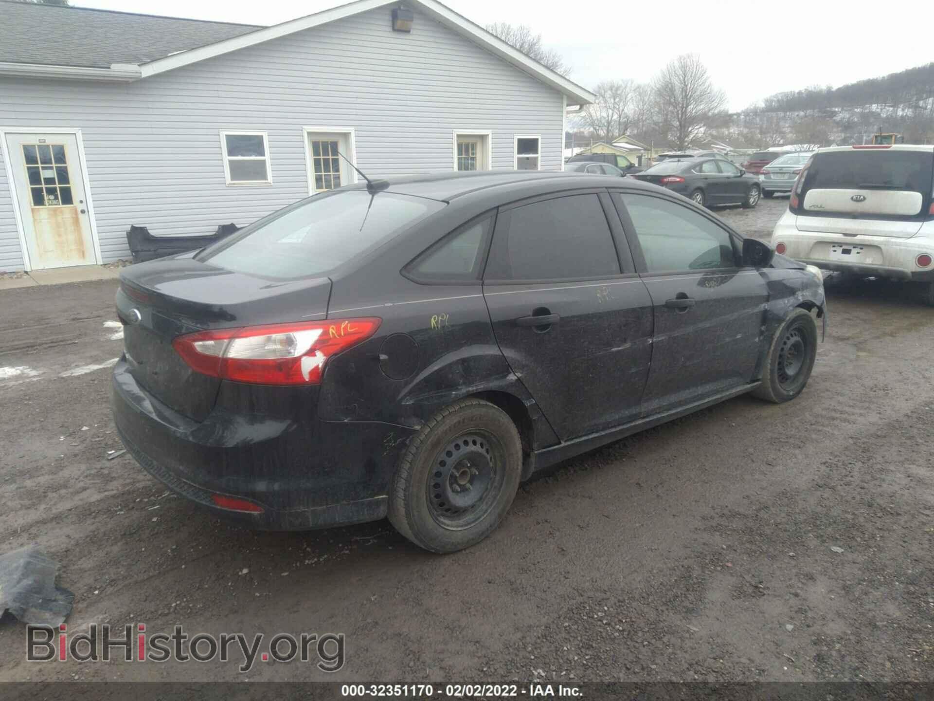 2013 FORD FOCUS - VIN: 1FADP3E22DL275940 - Photo 4