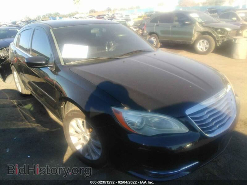 2013 Chrysler 200 Touring (VIN 1C3CCBBB2DN639766) — photo 1 of 11, IAAI, damage: right rear