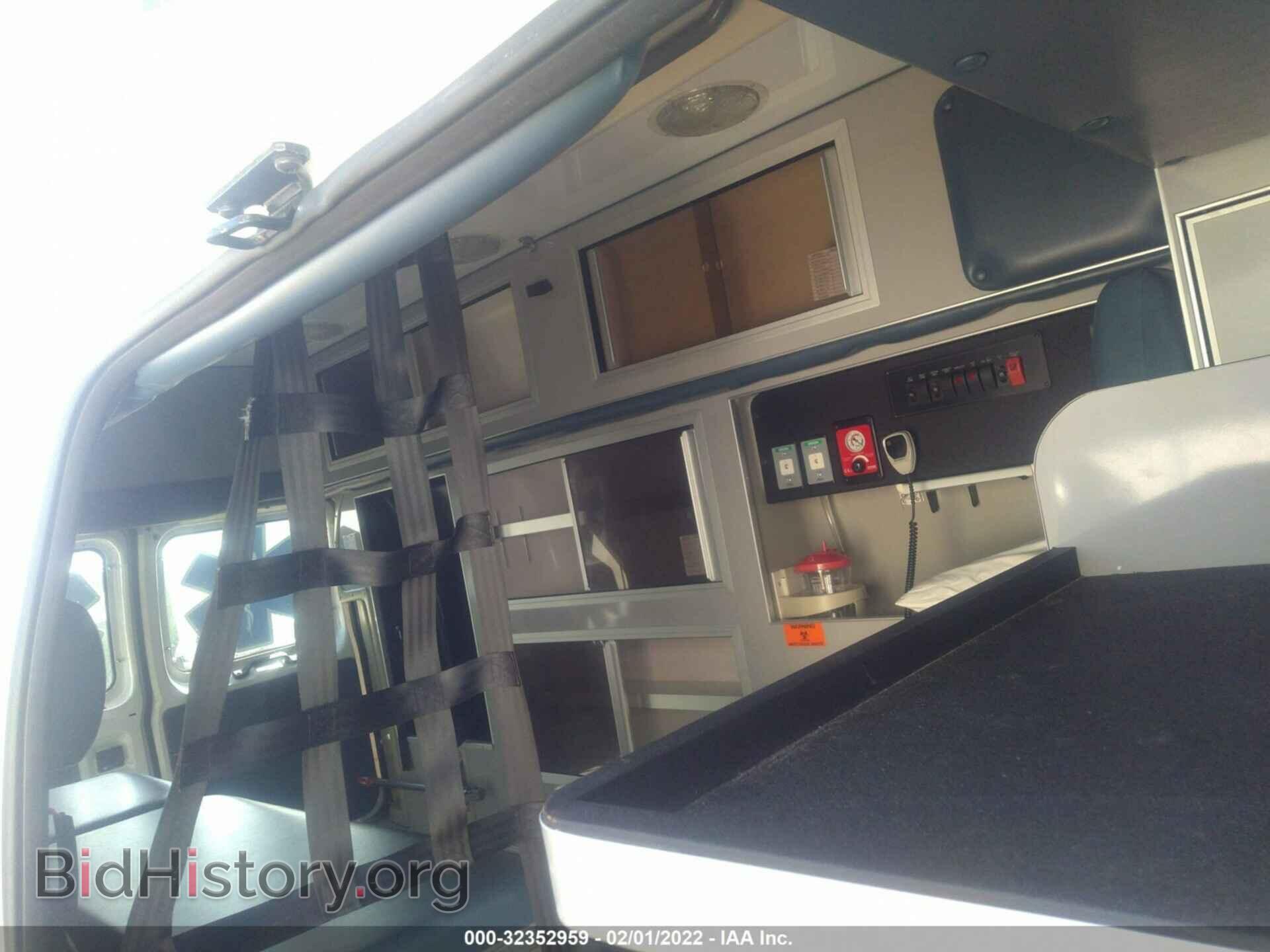 2010 FORD ECONOLINE CARGO VAN - VIN: 1FDSS3ES3ADA78311 - Фото 8