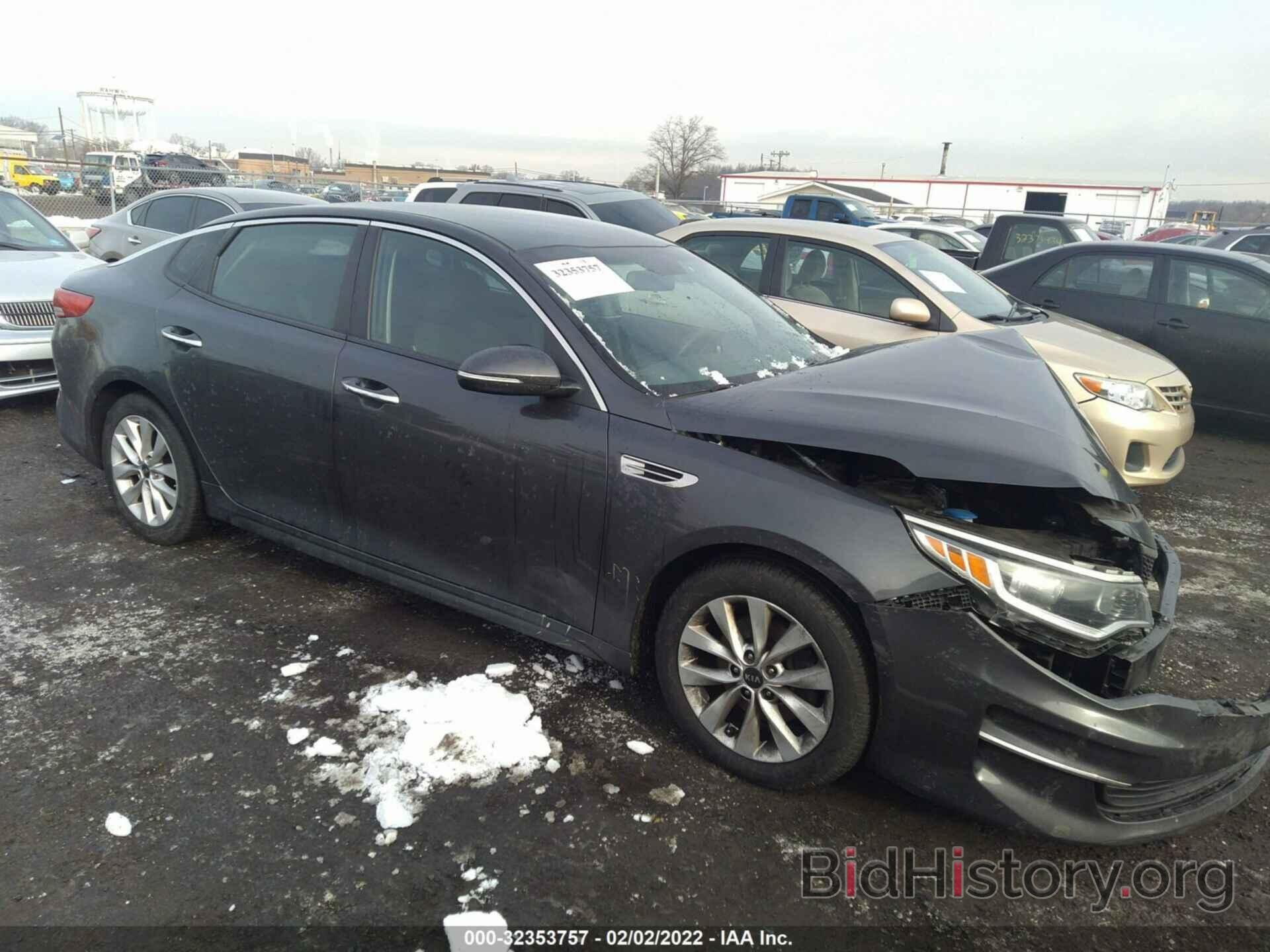 Photo 5XXGT4L30HG166290 - KIA OPTIMA 2017