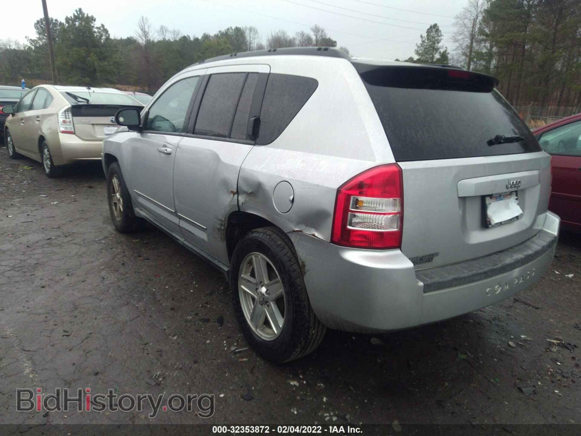 2010 JEEP COMPASS - VIN: 1J4NT4FB4AD503130 - Фото 3