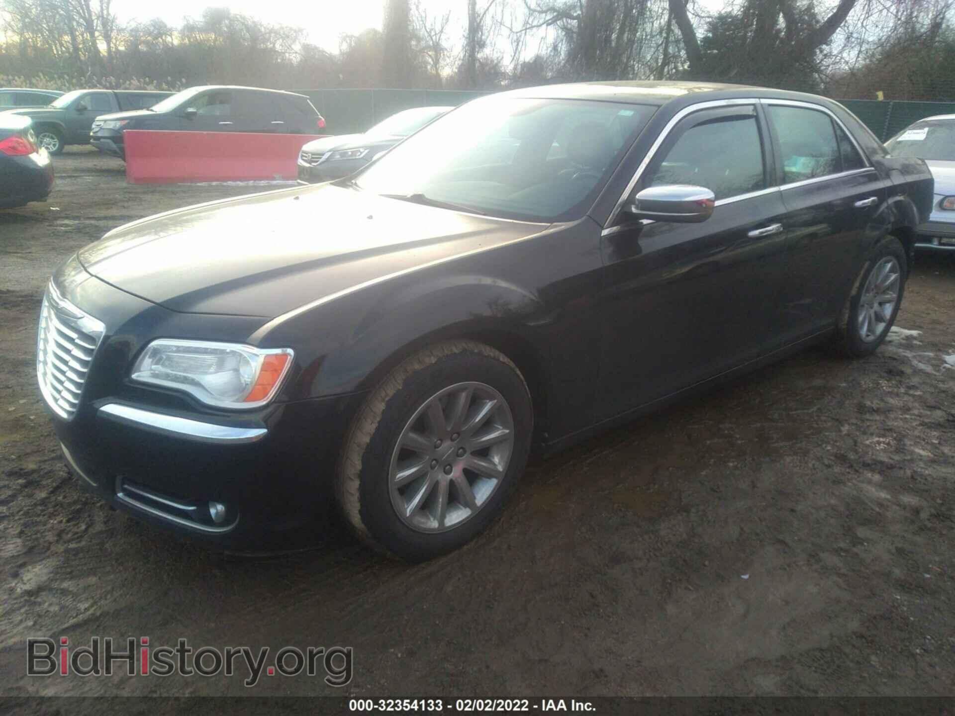2013 CHRYSLER 300 - VIN: 2C3CCAET4DH675689 - Фото 2