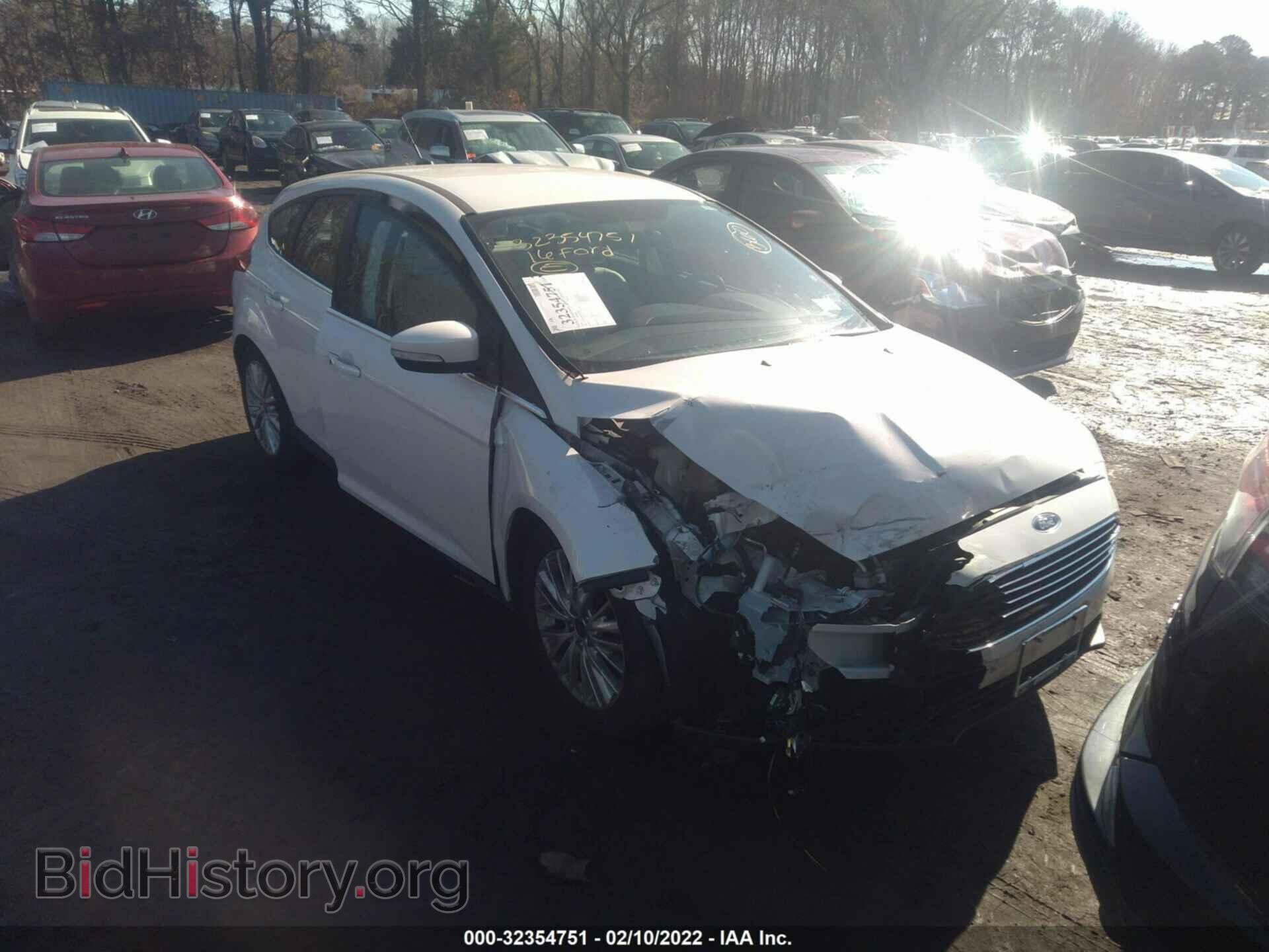 Фотография 1FADP3N26GL307082 - FORD FOCUS 2016