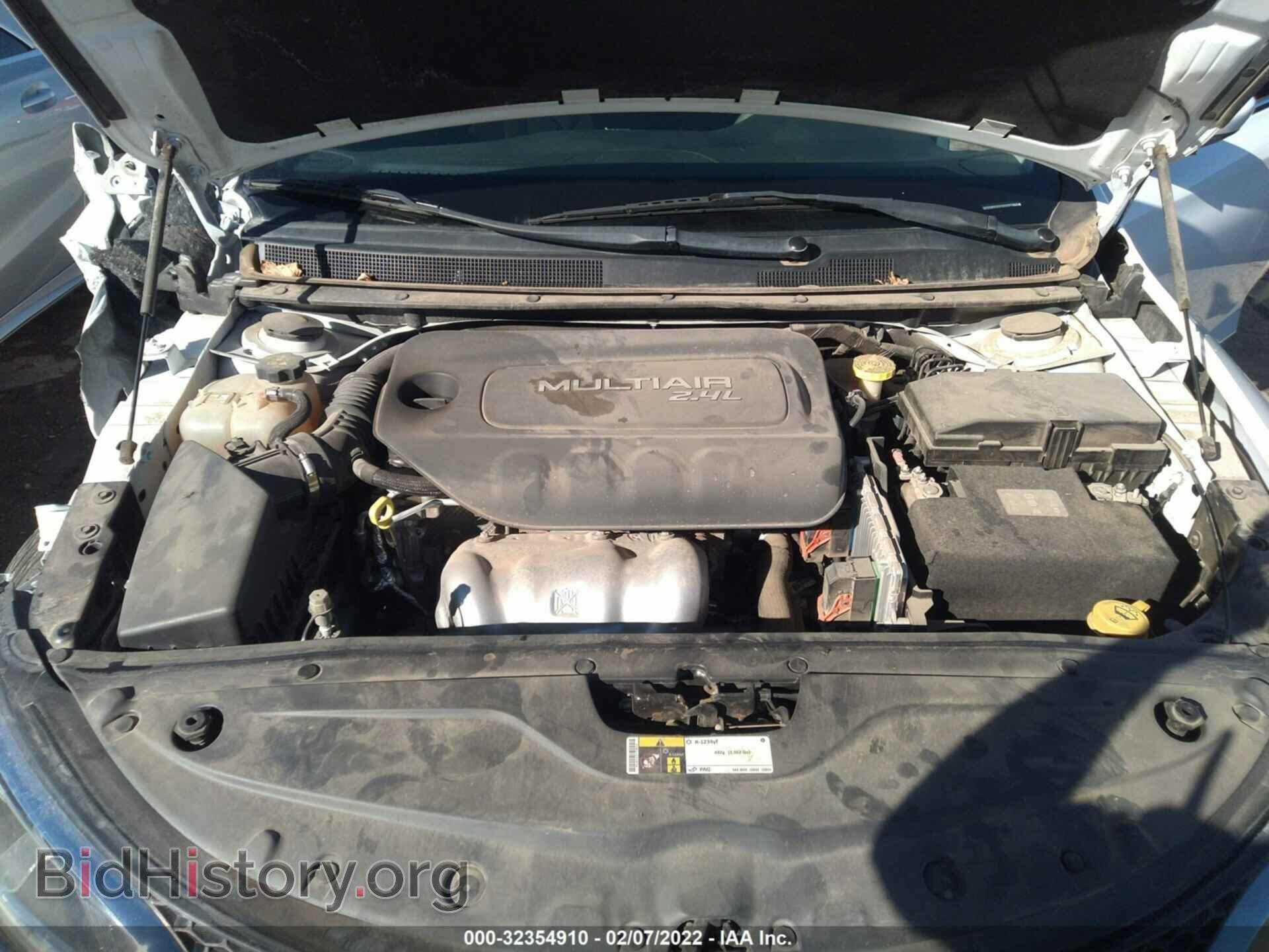 2016 CHRYSLER 200 - VIN: 1C3CCCAB2GN165569 - Фото 10