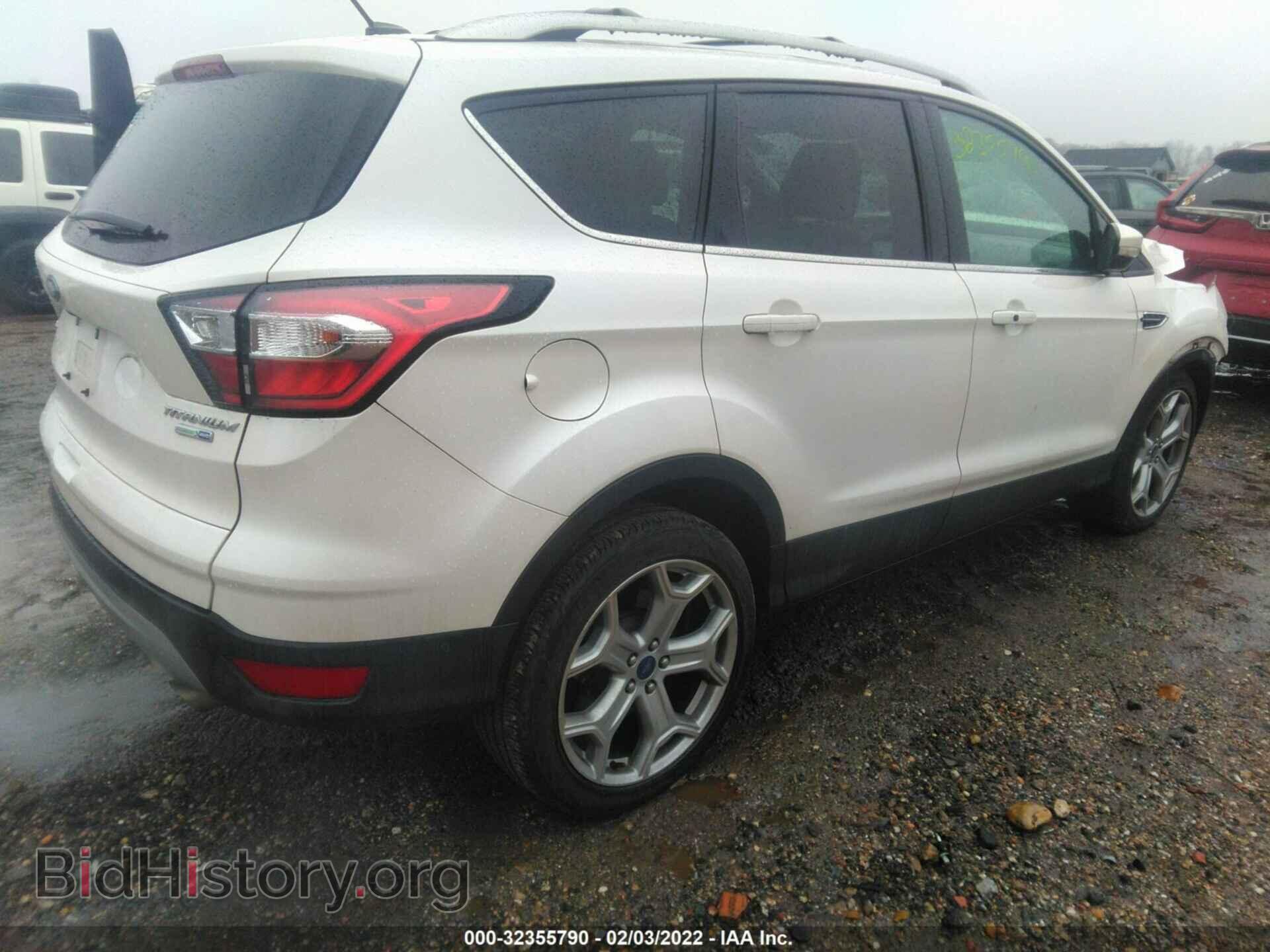 2017 FORD ESCAPE - VIN: 1FMCU9JDXHUD64398 - Фото 4