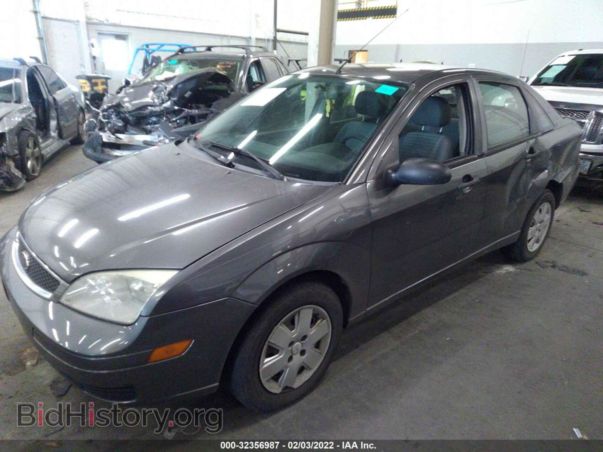 2007 FORD FOCUS - VIN: 1FAFP34N67W251809 - Фото 2