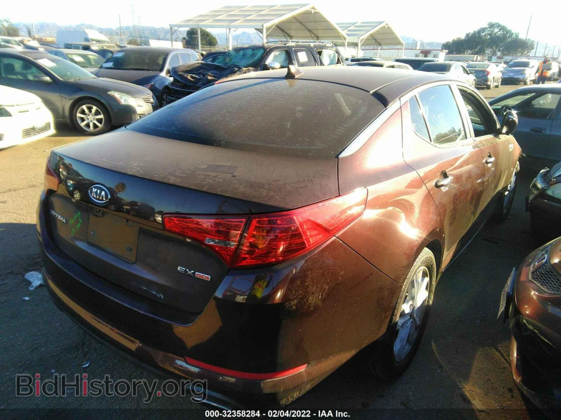 2011 KIA OPTIMA - VIN: KNAGN4A75B5072012 - Photo 4