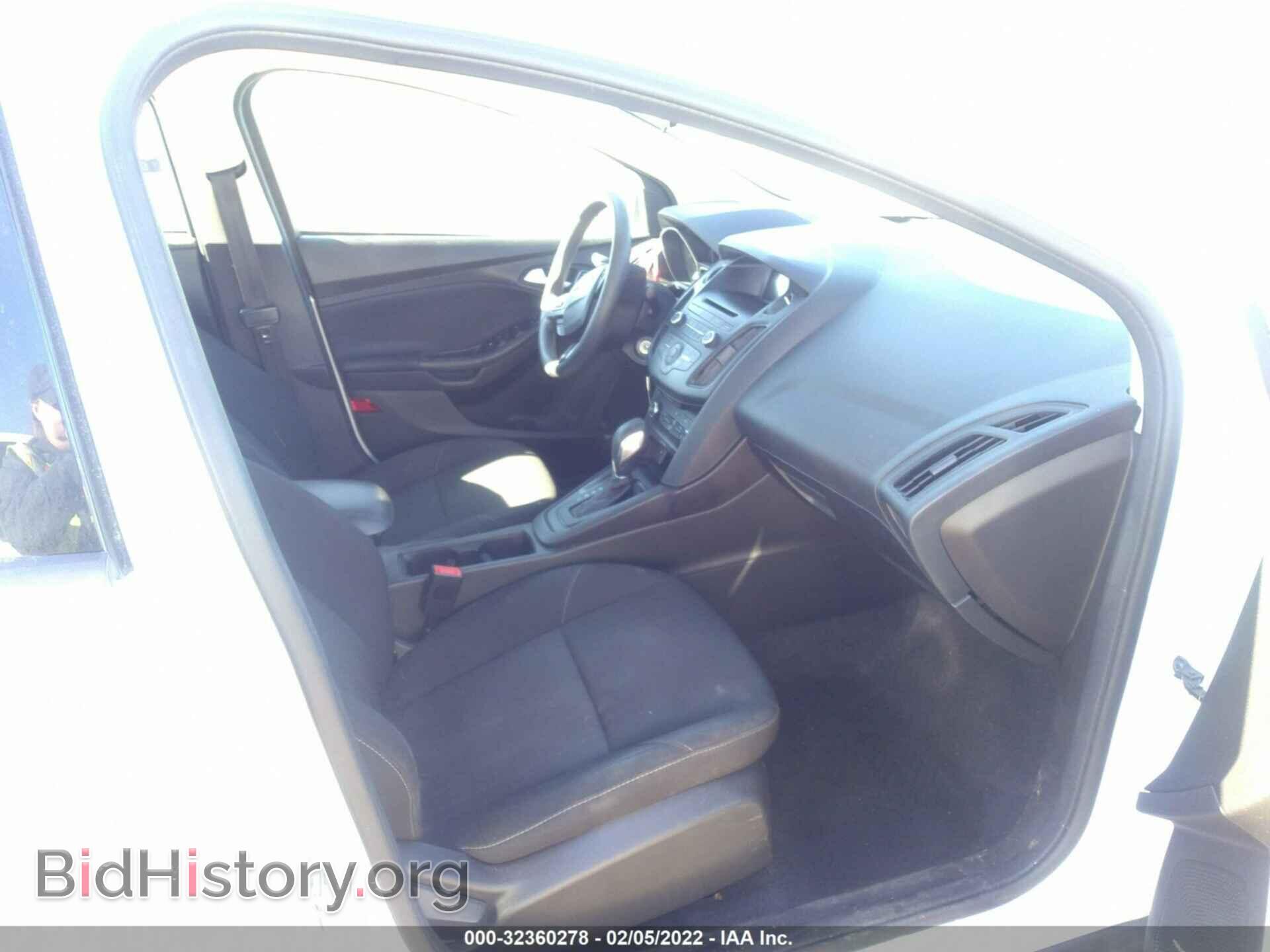 2017 FORD FOCUS - VIN: 1FADP3F23HL220563 - Photo 5