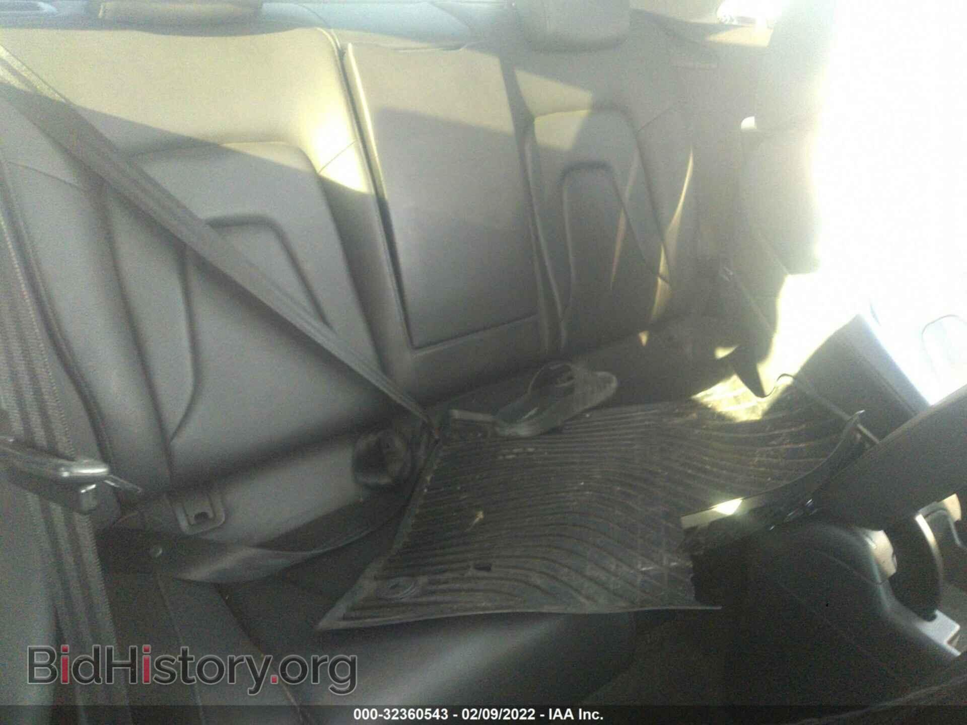 2010 AUDI A5 - VIN: WAULFAFR3AA054232 - Photo 8