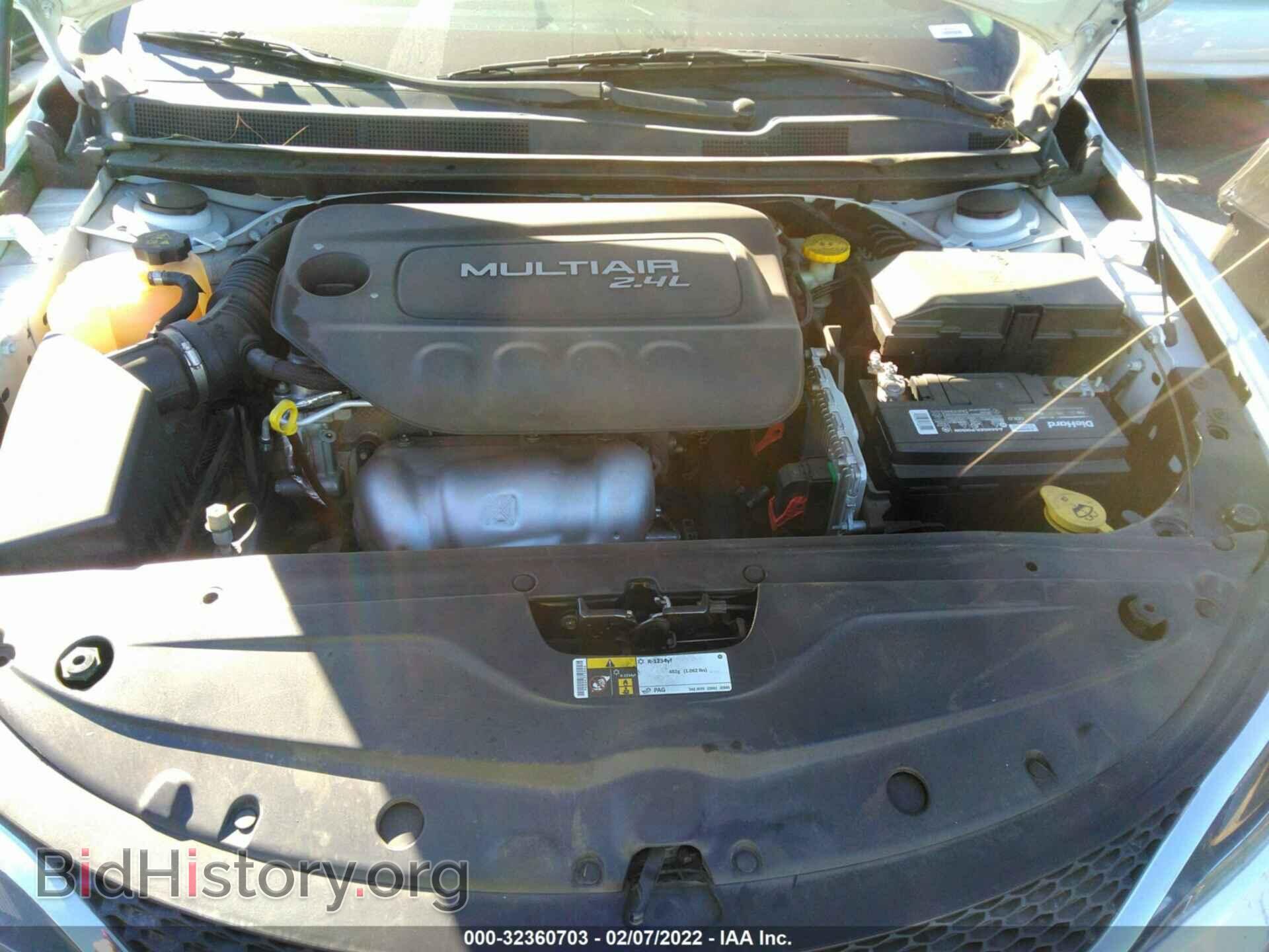 2015 CHRYSLER 200 - VIN: 1C3CCCAB8FN657246 - Фото 10