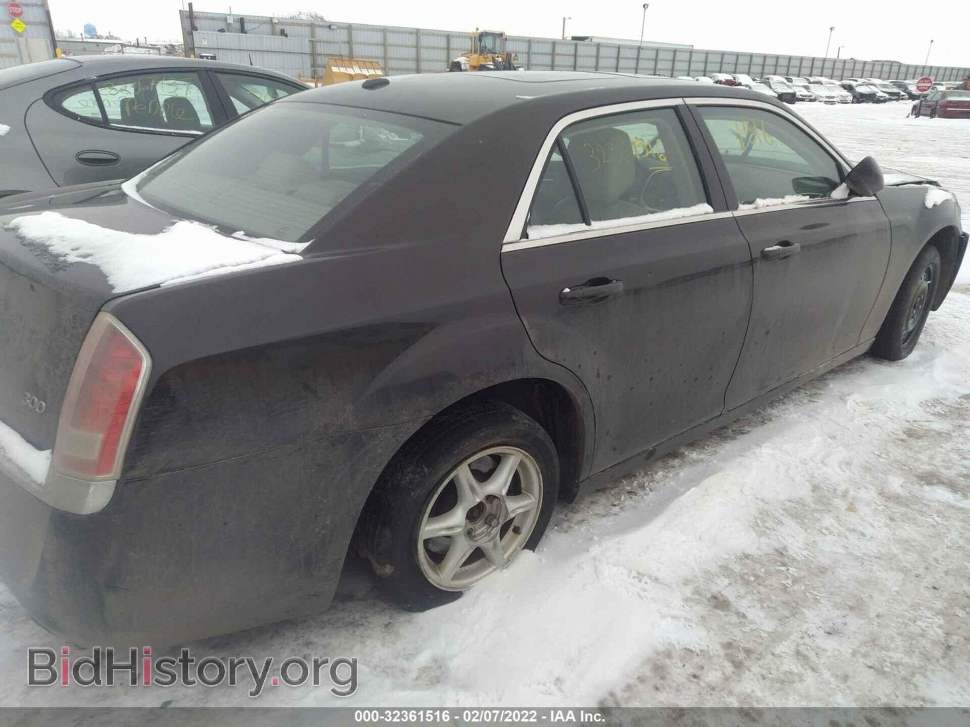 2013 CHRYSLER 300 - VIN: 2C3CCARG5DH635540 - Фото 4