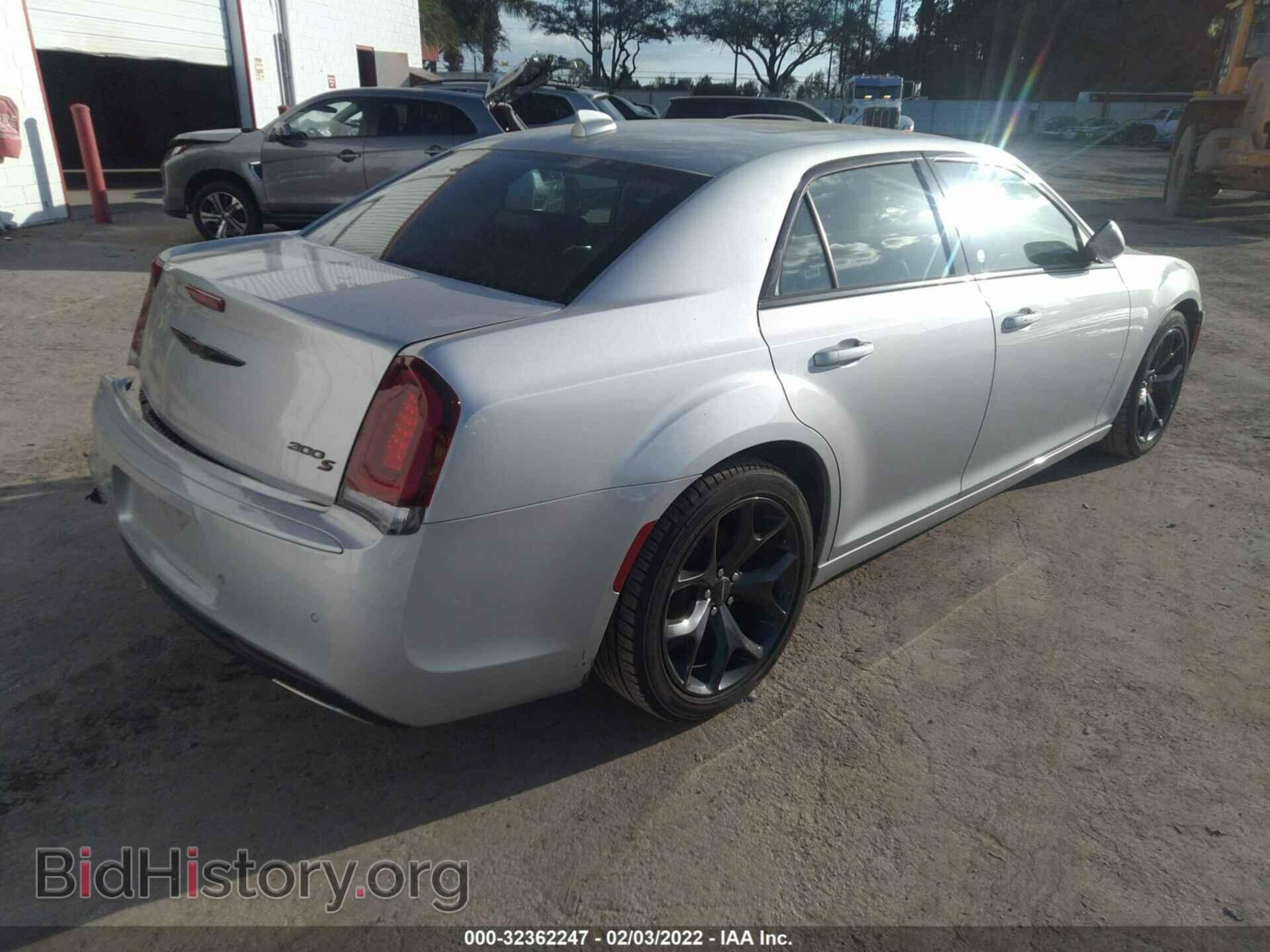 2021 CHRYSLER 300 - VIN: 2C3CCABG6MH541130 - Фото 4