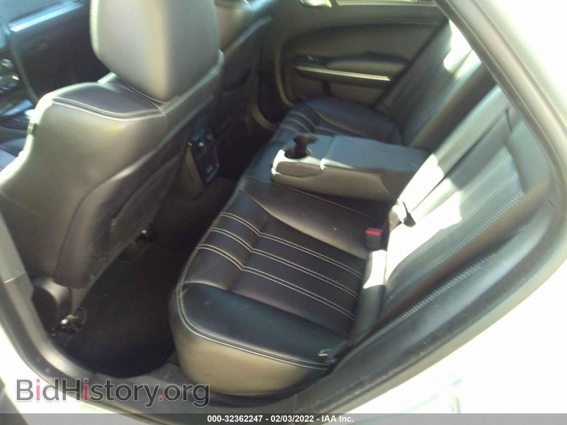 2021 CHRYSLER 300 - VIN: 2C3CCABG6MH541130 - Фото 8