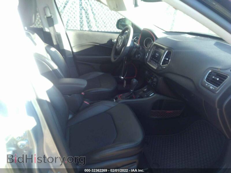 2021 Jeep COMPASS (VIN 3C4NJDDB7MT564579) — photo 5 of 11