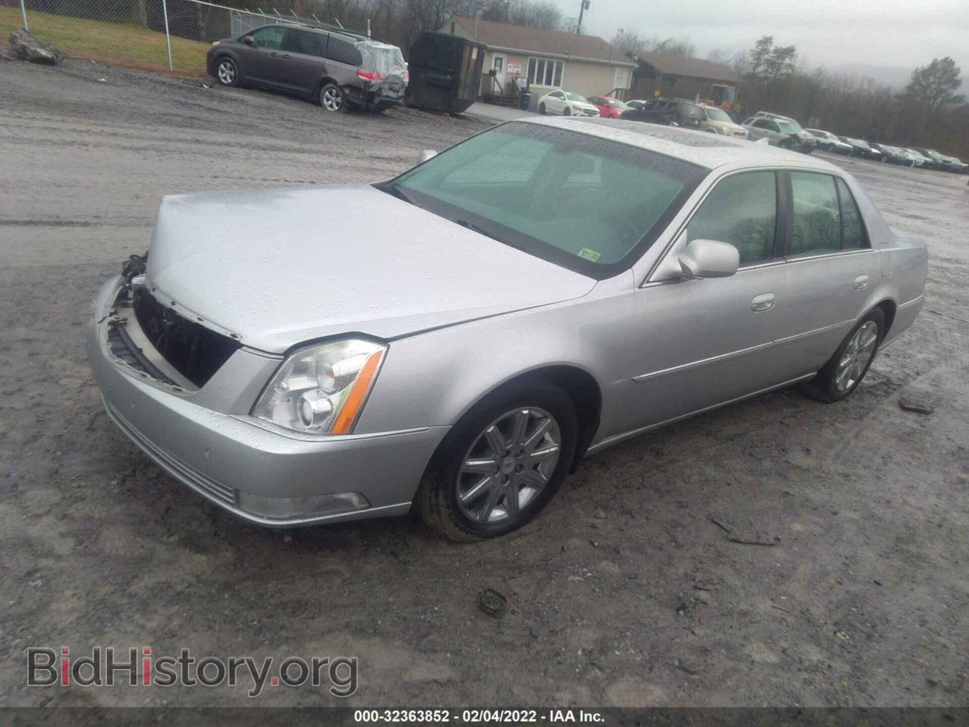 2011 CADILLAC DTS - VIN: 1G6KH5E63BU136374 - Фото 2