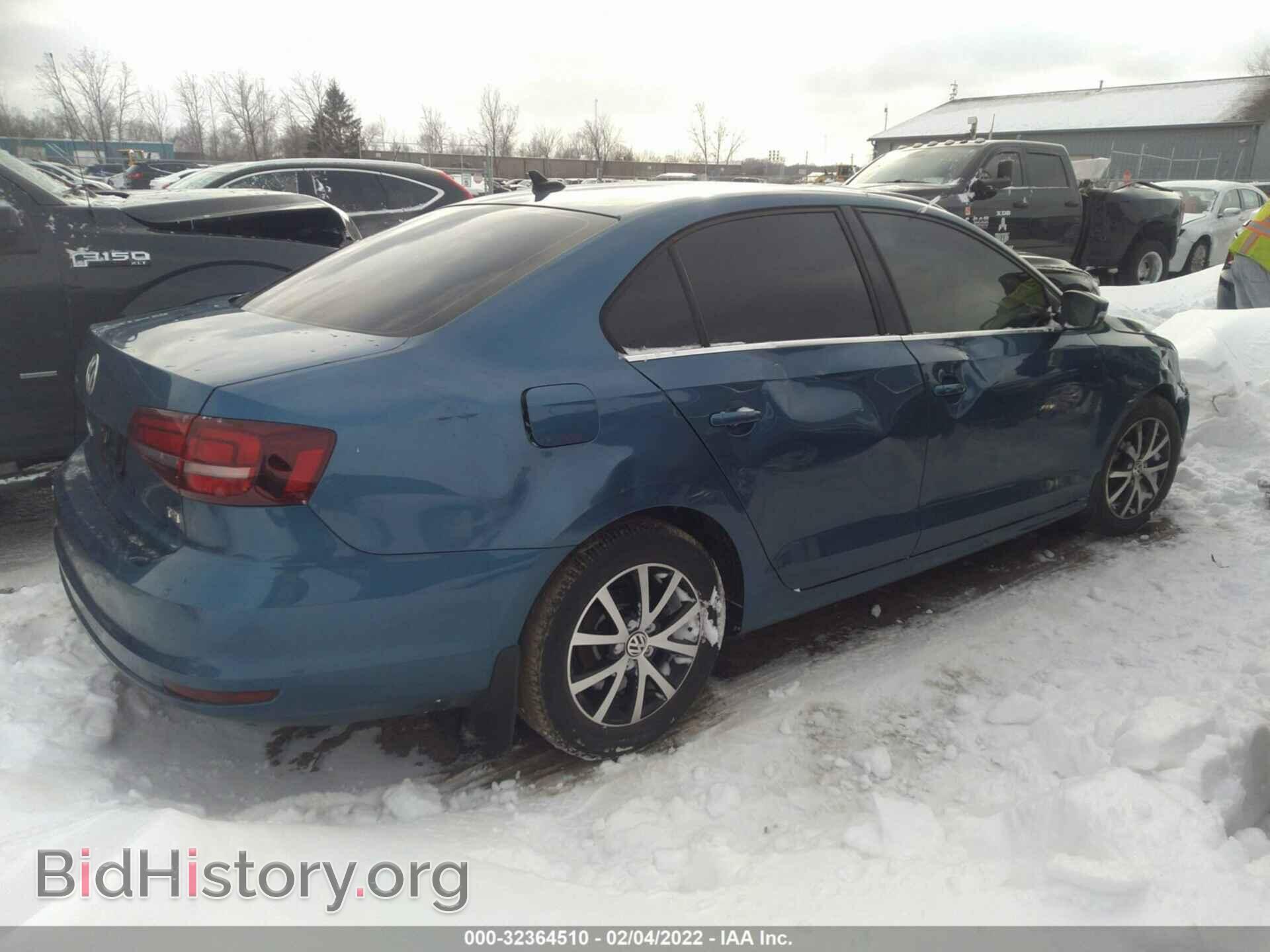 2017 VOLKSWAGEN JETTA - VIN: 3VWDB7AJ2HM238837 - Фото 4