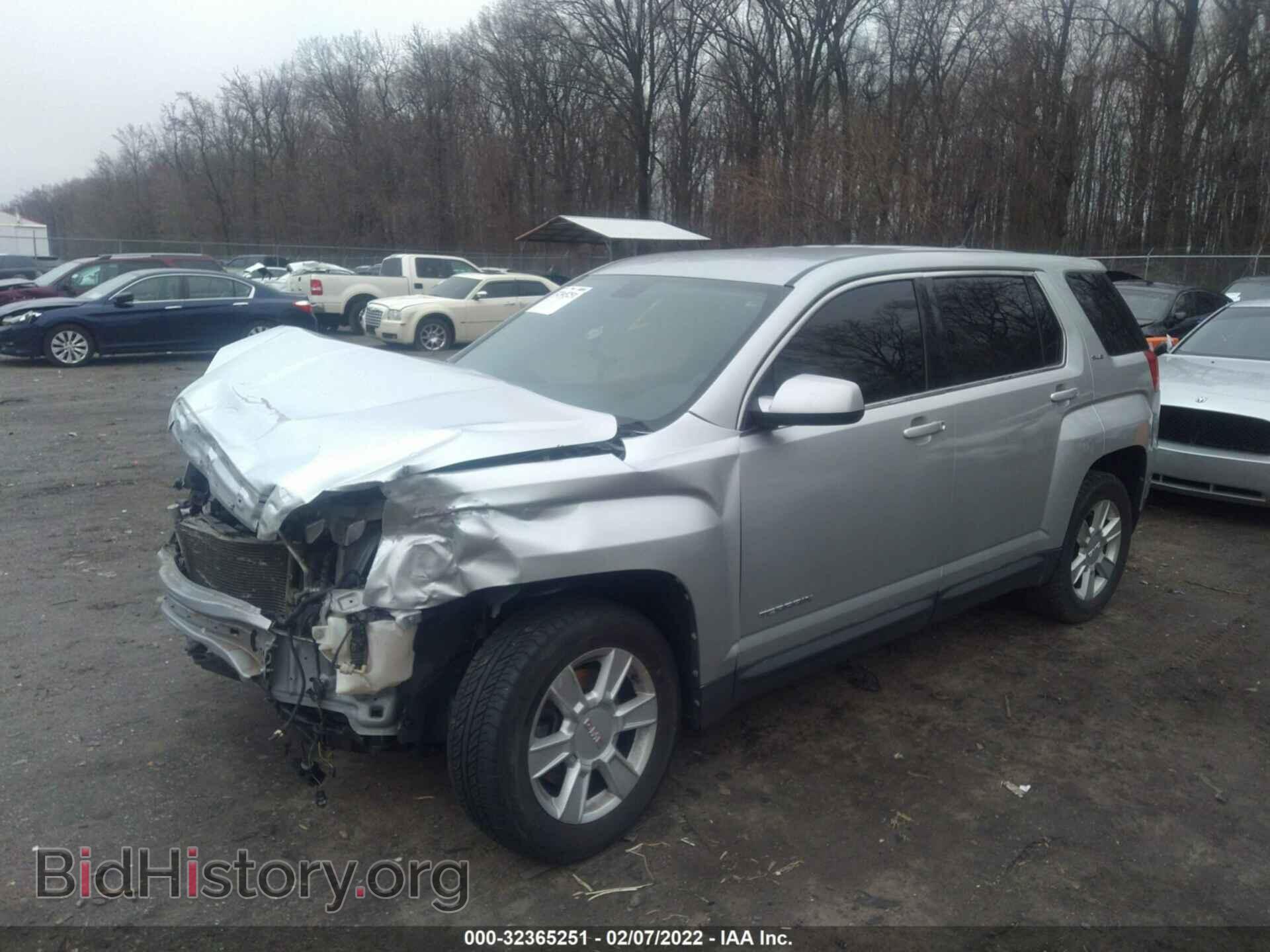 2011 GMC TERRAIN - VIN: 2CTALMEC8B6461564 - Photo 2