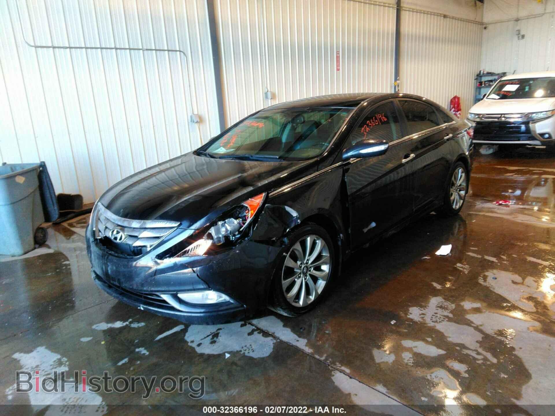 2011 HYUNDAI SONATA - VIN: 5NPEC4ABXBH186575 - Photo 2