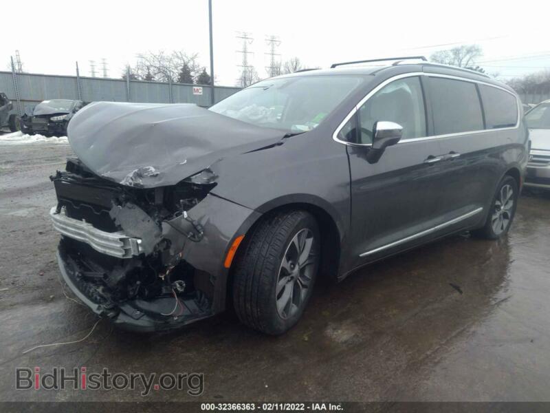 2017 Chrysler PACIFICA (VIN 2C4RC1GG1HR506641) — photo 2 of 11