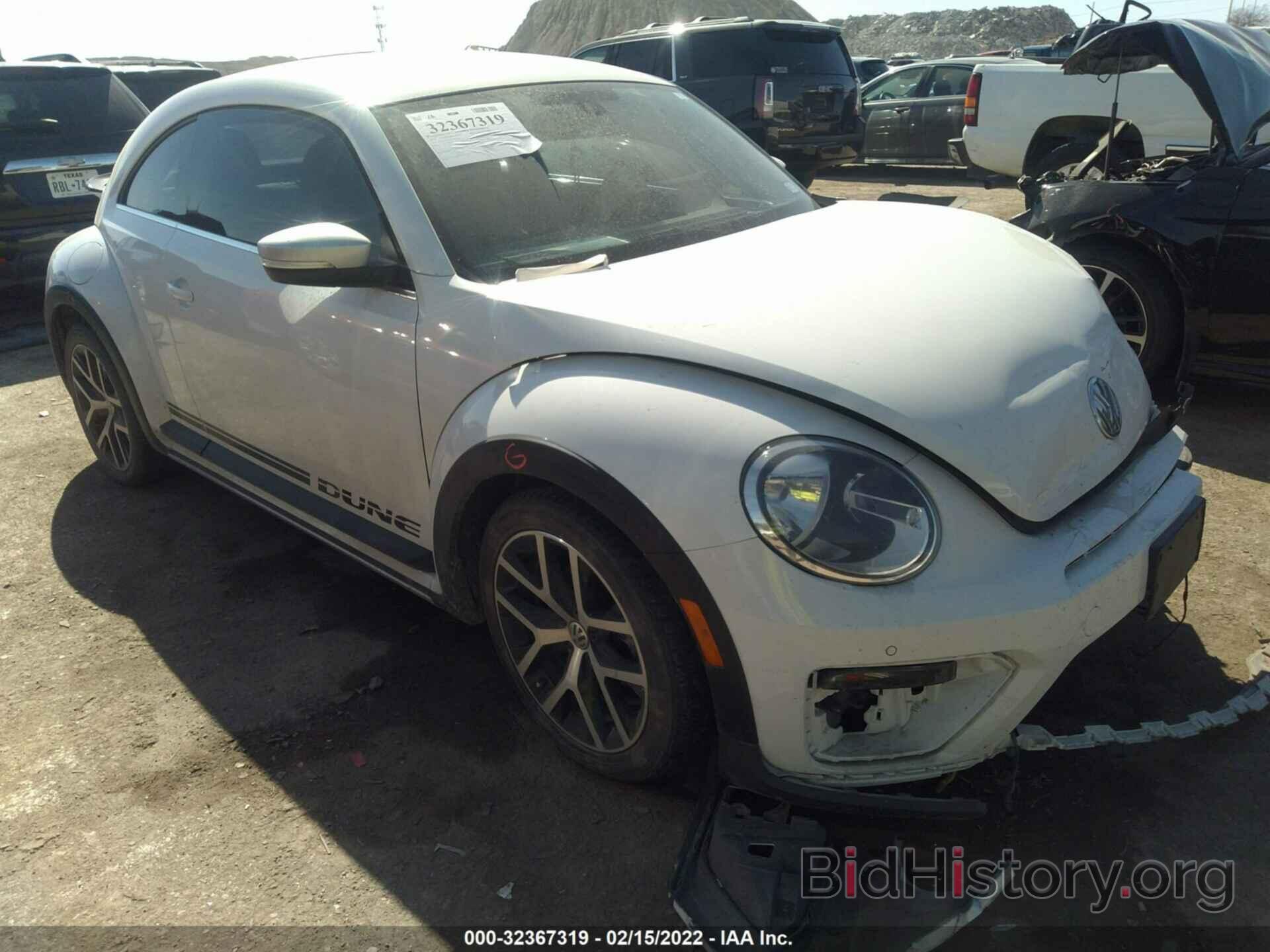 Photo 3VWS17ATXGM629941 - VOLKSWAGEN BEETLE COUPE 2016