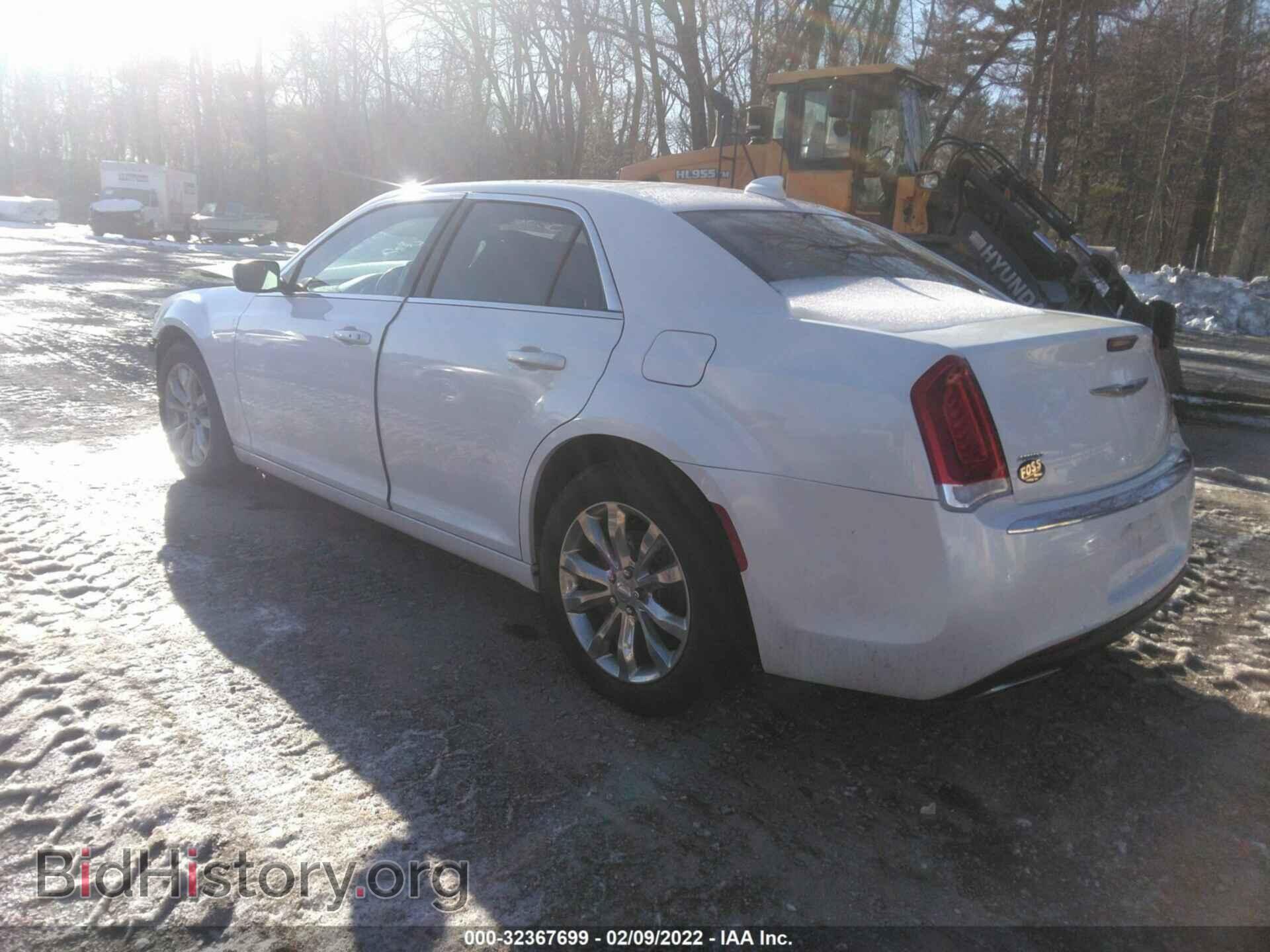 2015 CHRYSLER 300 - VIN: 2C3CCARG4FH904663 - Фото 3