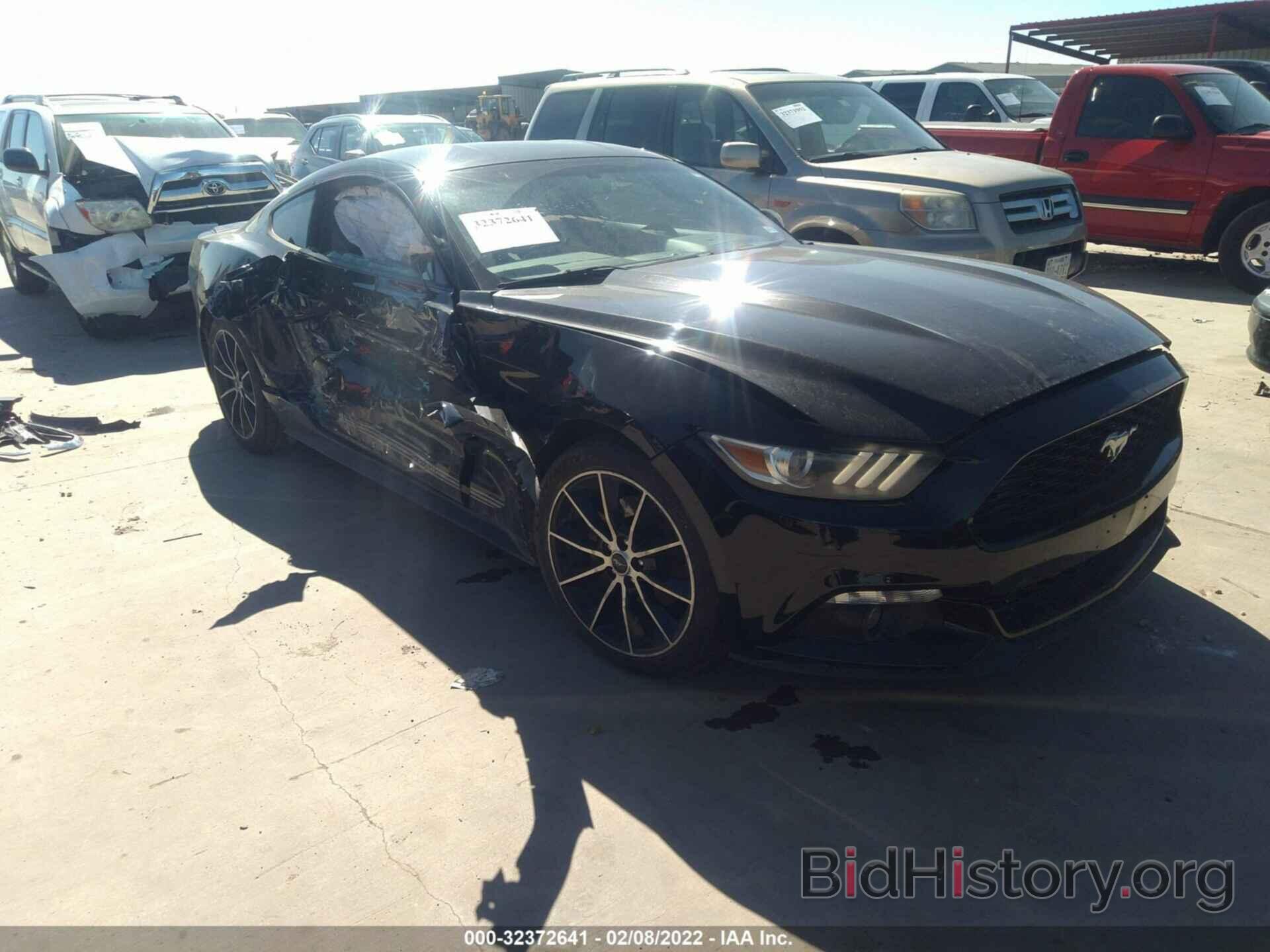 Photo 1FA6P8TH2G5211631 - FORD MUSTANG 2016