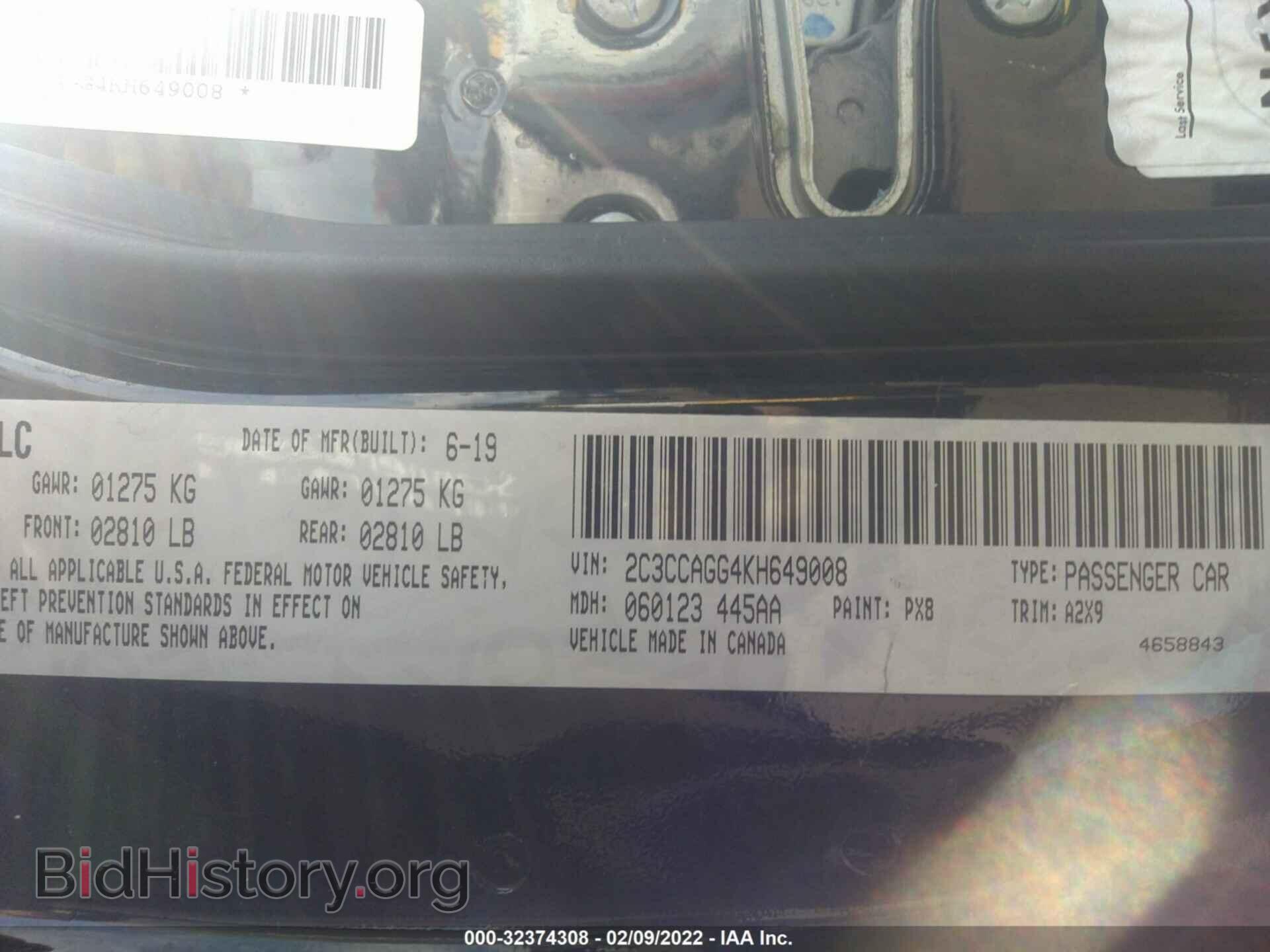 2019 CHRYSLER 300 - VIN: 2C3CCAGG4KH649008 - Фото 9