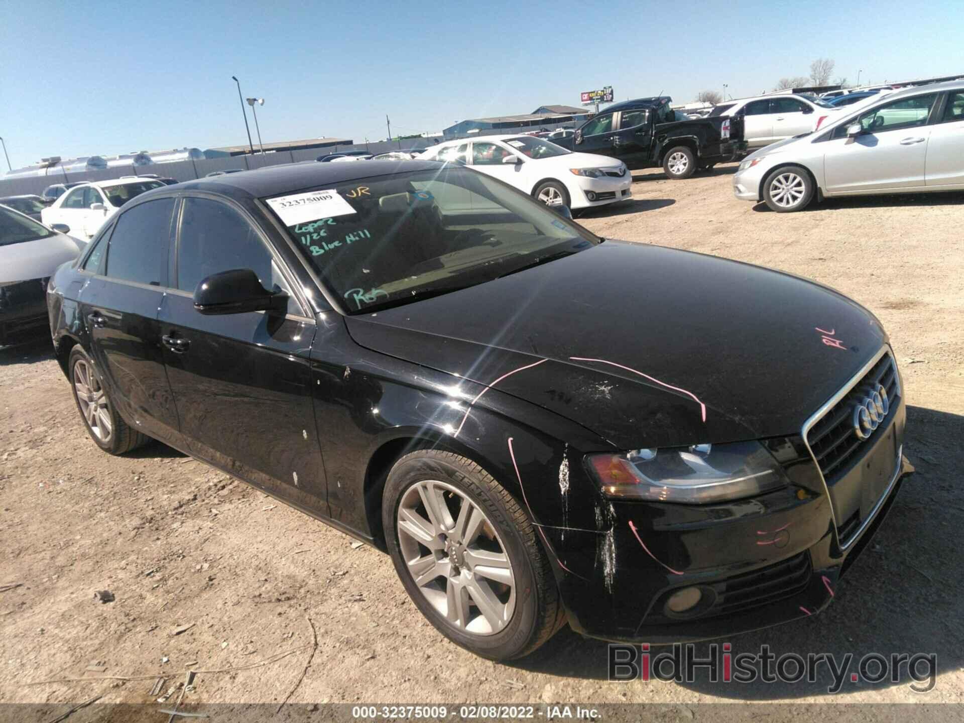 Photo WAUAFAFL0BN047221 - AUDI A4 2011