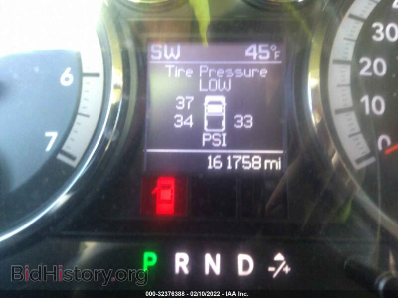 2012 RAM 1500 (VIN 1C6RD7LT8CS115083) — photo 7 of 11