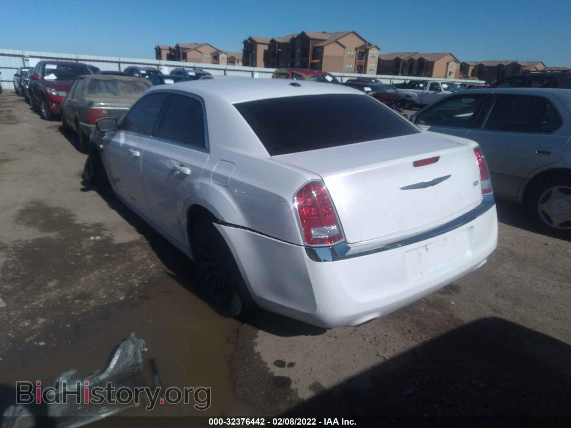 2012 CHRYSLER 300 - VIN: 2C3CCAAG3CH311903 - Фото 3