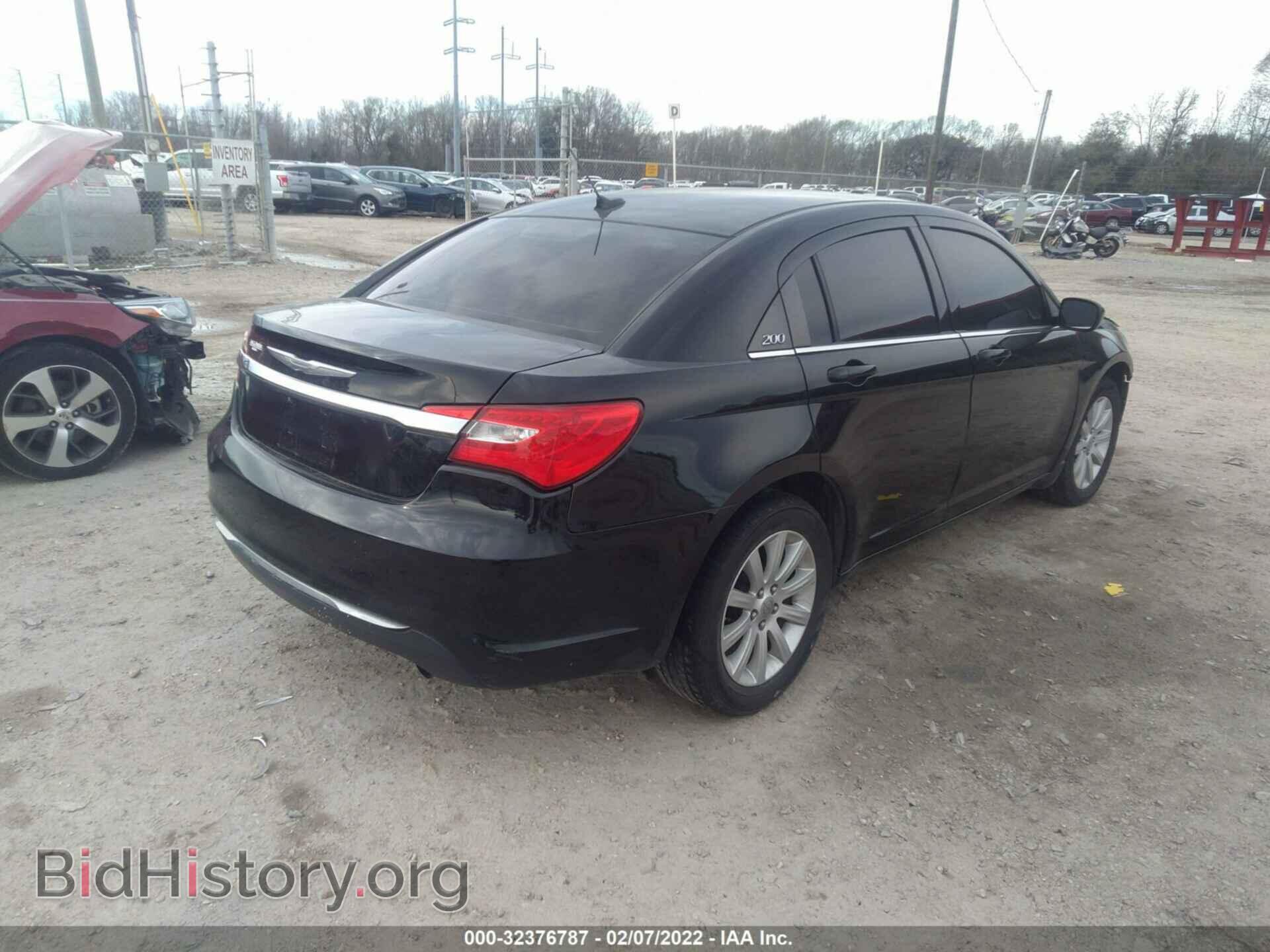 2013 CHRYSLER 200 - VIN: 1C3CCBBB7DN550033 - Фото 4